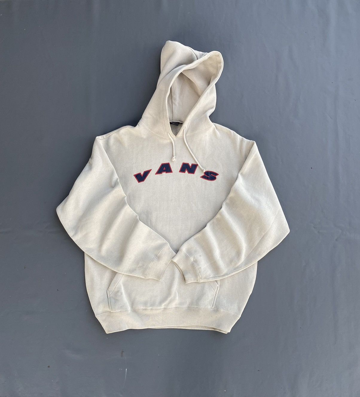Vans × Vintage 90’s Vans Hoodie Beige Colour Size US L / EU 52-54 / 3 - 1 Thumbnail