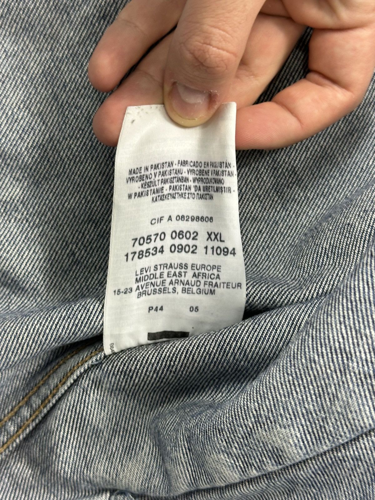 Levi's Vintage 90's Levis Denim Jacket 70570 Blue XXL Size Size US XXL / EU 58 / 5 - 12 Thumbnail