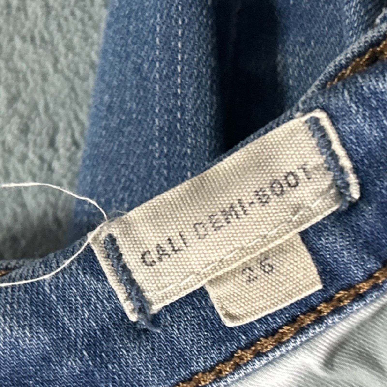 Madewell Baggy Bootcut Jeans 28x26 Raw Hem Flare Hamilton Dojo Button Size 28" / US 6 / IT 42 - 4 Thumbnail