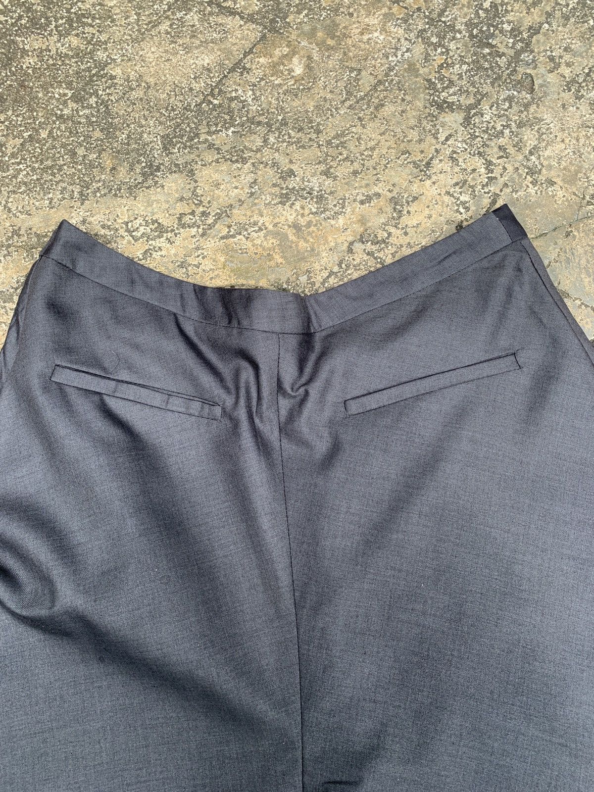If Six Was Nine × Japanese Brand × Le Grande Bleu (L.G.B.) Unplugged Museum Japan Chalcoal Loose Size Capri Pants Size US 34 / EU 50 - 4 Thumbnail