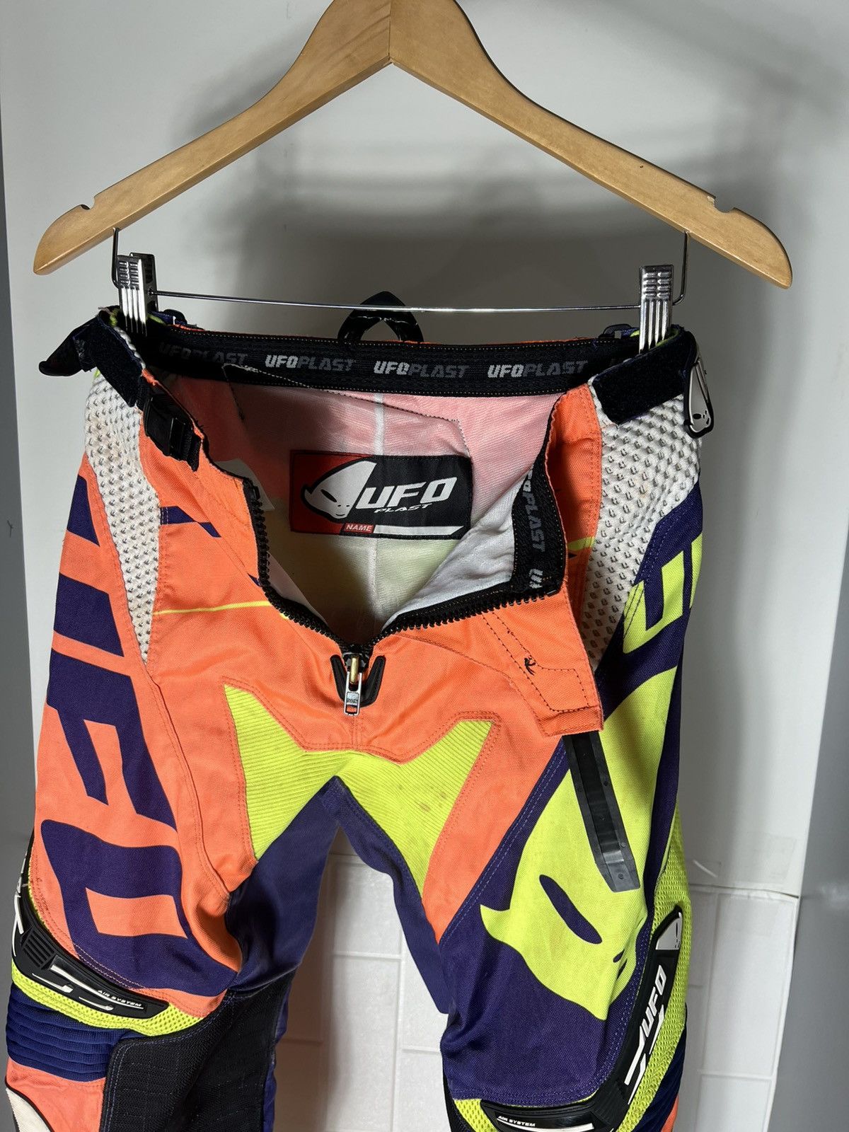 NASCAR UFO PLAST MOTORCYCLE PANTS RACING BIKE CYCLE RETRO Y2K 90s Size US 28 / EU 44 - 16 Thumbnail