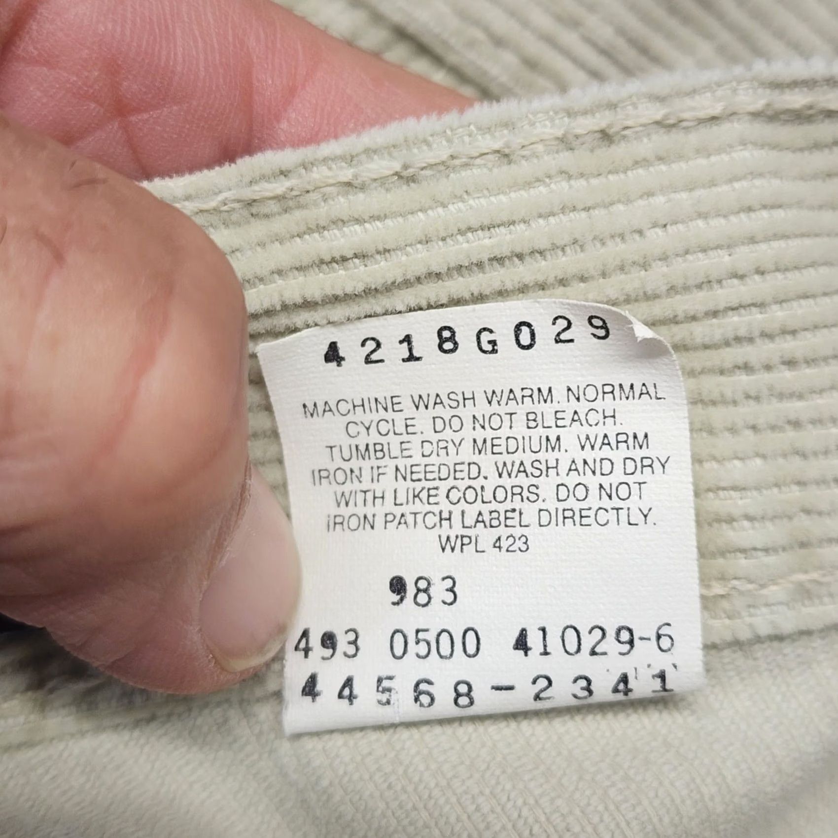 Levi's VINTAGE Levi's Silvertab Cargo Pants 33x34 Corduroy Beige Relaxed Y2K Skater Grunge Cords Mens Size US 33 - 5 Thumbnail
