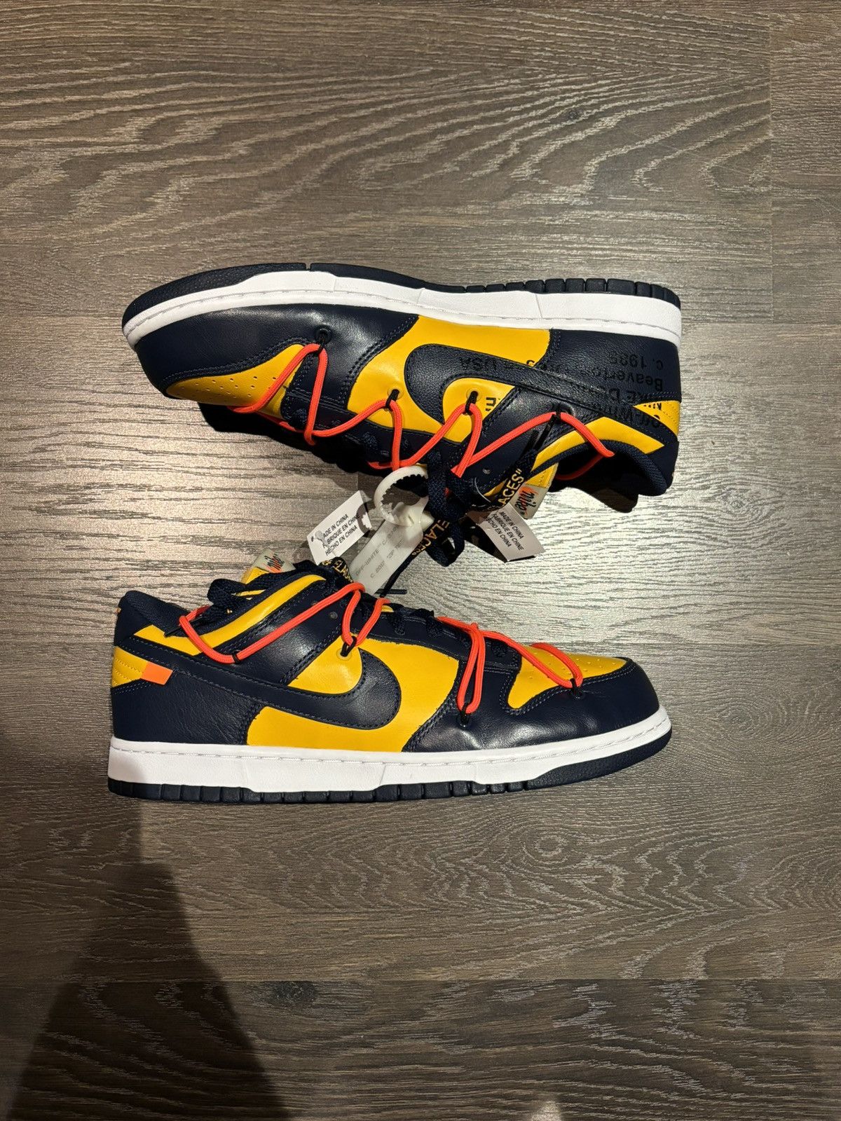 Off-White Off white Michigan Dunks Size US 10 / EU 43 - 2 Thumbnail