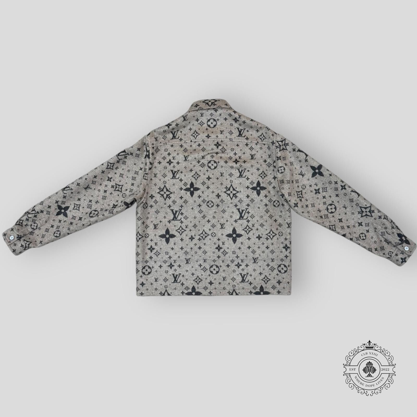 Louis Vuitton Louis Vuitton Monogram Cashmere Overshirt in Beige/Grey Size US L / EU 52-54 / 3 - 3 Thumbnail