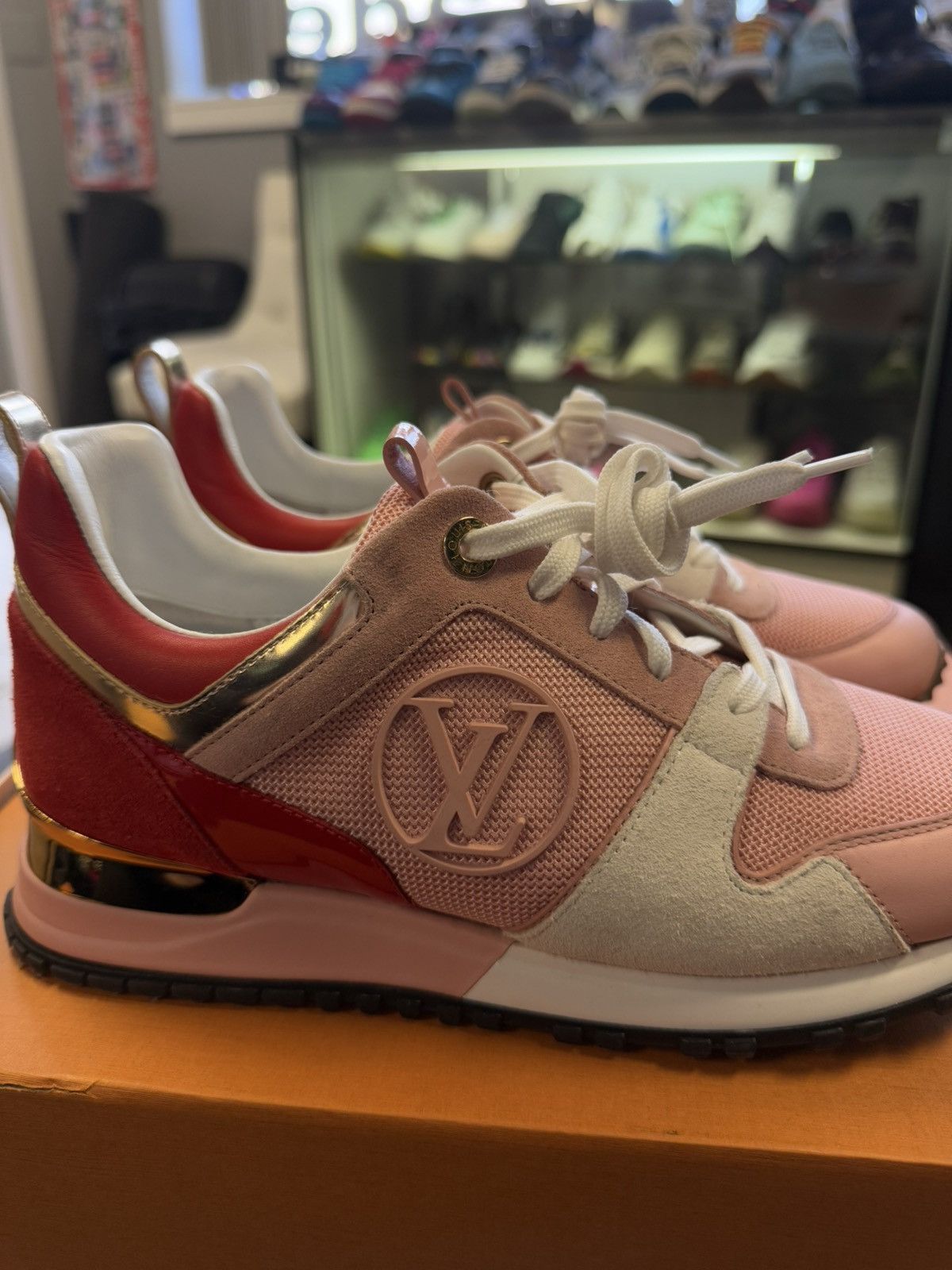 Louis Vuitton Louis Vuitton Women’s Pink Low Top Sneakers 38/8US Size US 8 / IT 38 - 4 Thumbnail