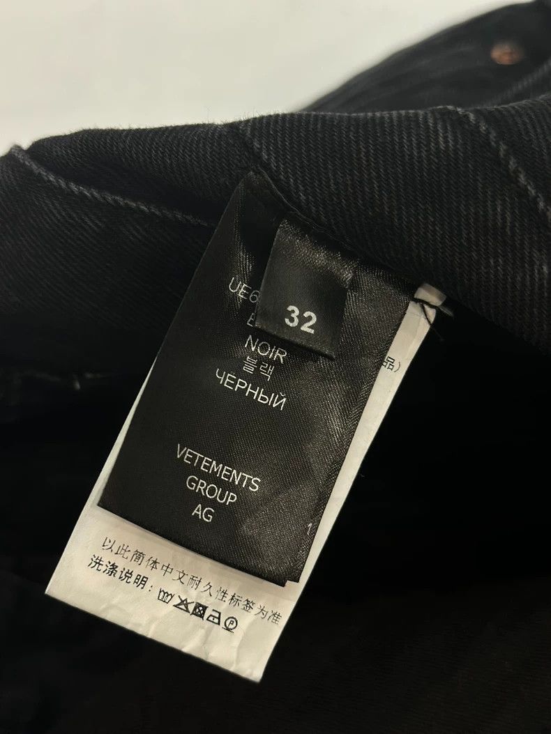 Vetements Vetements SizeS Big destroyed denim pants with reverse pock Size US 31 - 3 Thumbnail