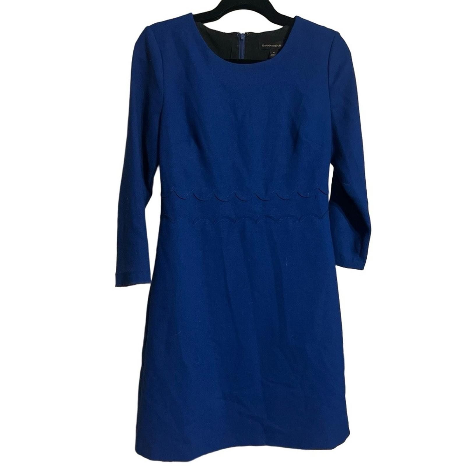 Banana Republic Banana Republic Dress 4 Royal Blue Mini Scalloped Waist Size S / US 4 / IT 40 - 2 Thumbnail
