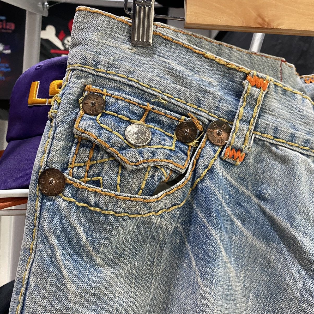 True Religion 2000s True Religion Joey Super T Bold Stitch Flared Jeans Size US 34 / EU 50 - 12 Thumbnail