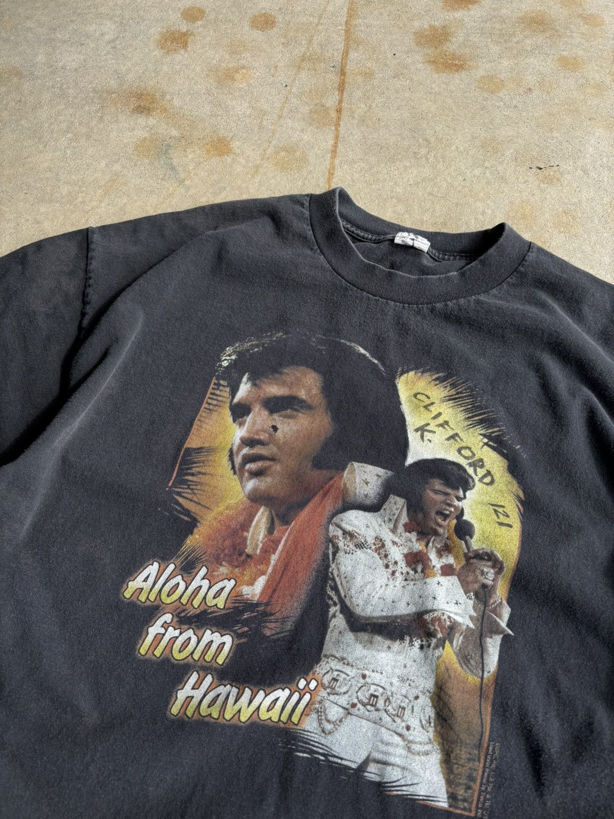 Band Tees × Vintage Crazy 90s Elvis Presley Boxy Faded Black Hawaii Shirt Size US XL / EU 56 / 4 - 3 Thumbnail