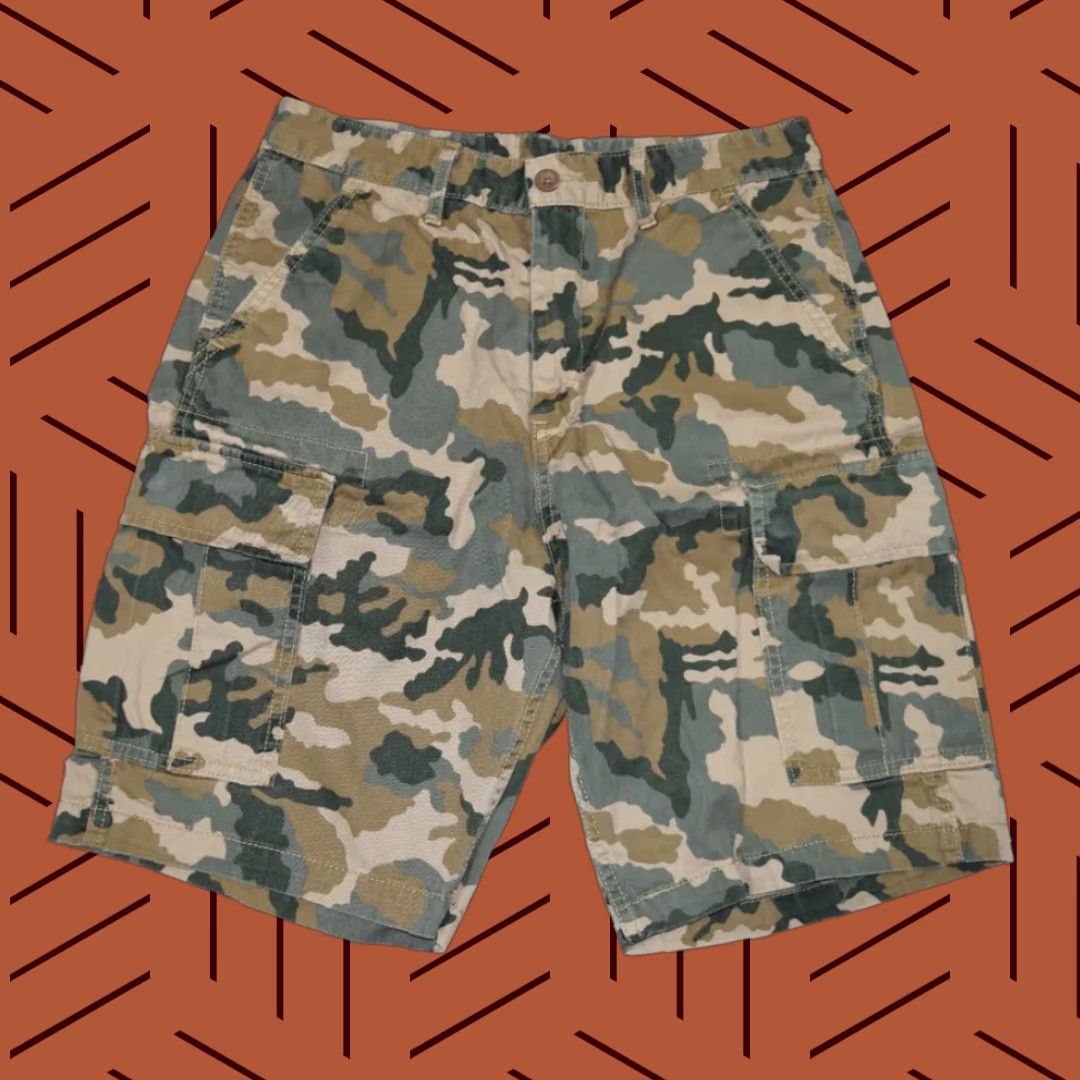 Levi's LEVIS Cargo Shorts Green Camo Size 30 Mens Pocketed Casual Workwear Size US 30 / EU 46 - 1 Thumbnail
