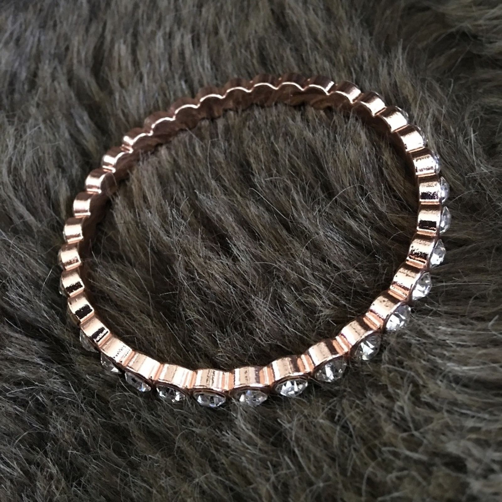 Jewelry Rose gold tone rhinestone crystal bangle bracelet Size ONE SIZE - 7 Thumbnail