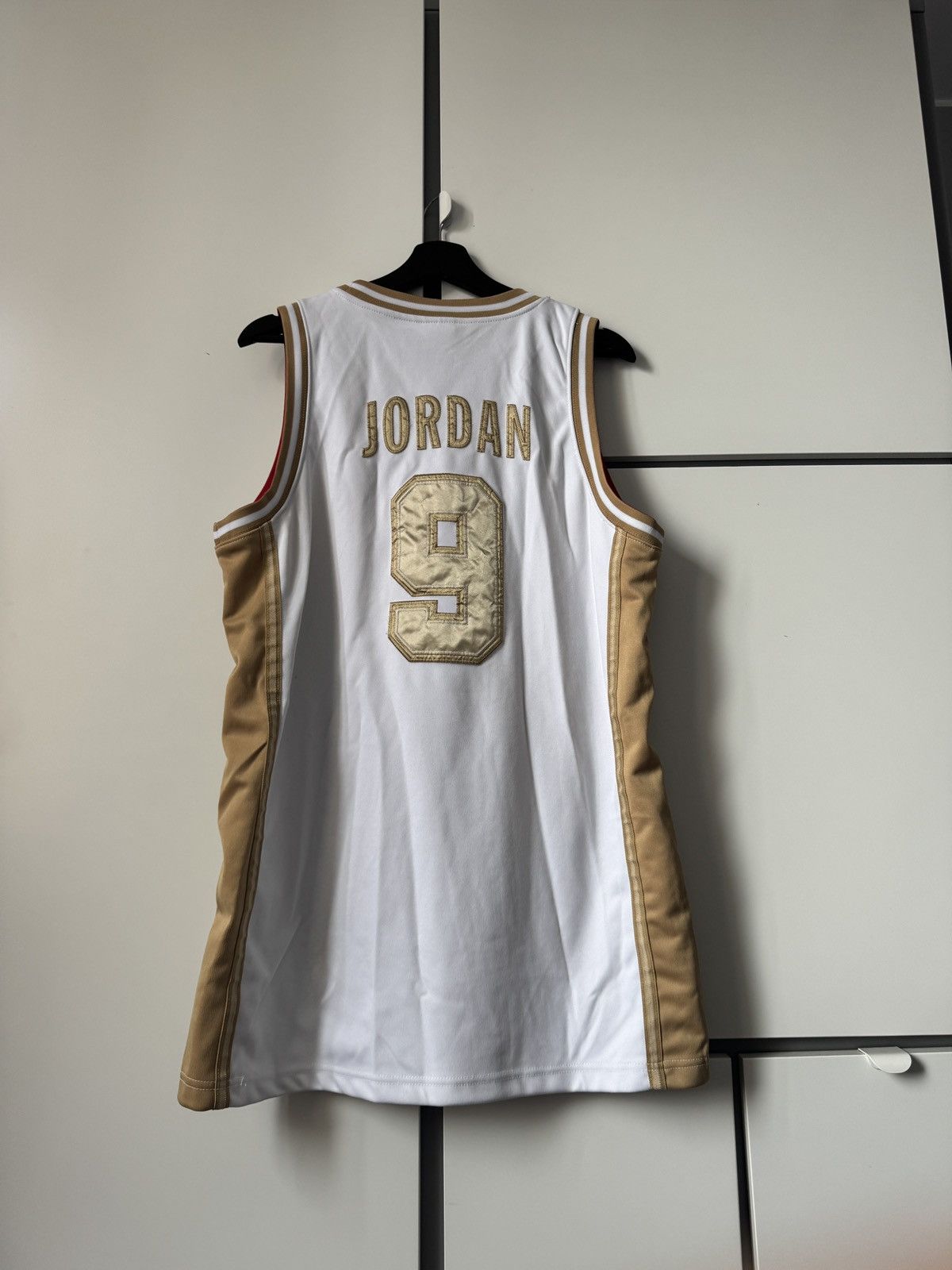 Nike Vintage Nike 92 Dream Team Michael Jordan USA Olympic Jersey Size US M / EU 48-50 / 2 - 2 Thumbnail