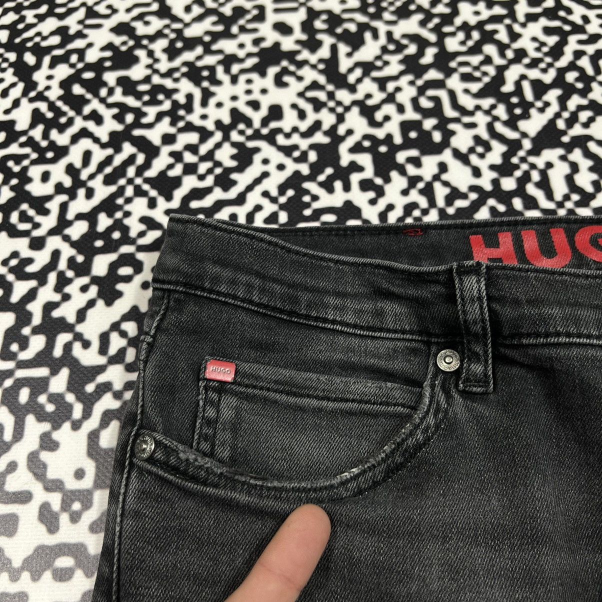 Hugo Boss HUGO BOSS 634 Casual Basic Denim Jeans Size US 31 - 12 Thumbnail