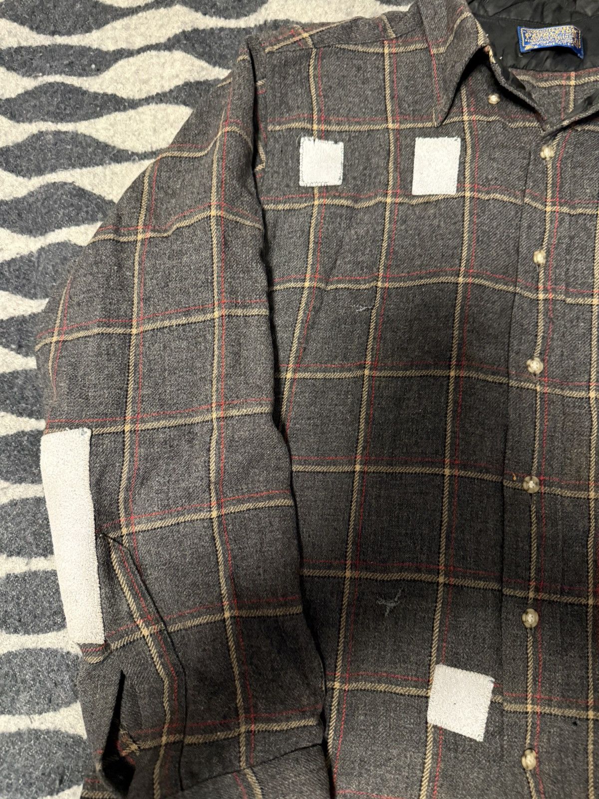 Vintage Pendleton 80s 90s wool plaid button up grey red yellow Size US M / EU 48-50 / 2 - 2 Thumbnail