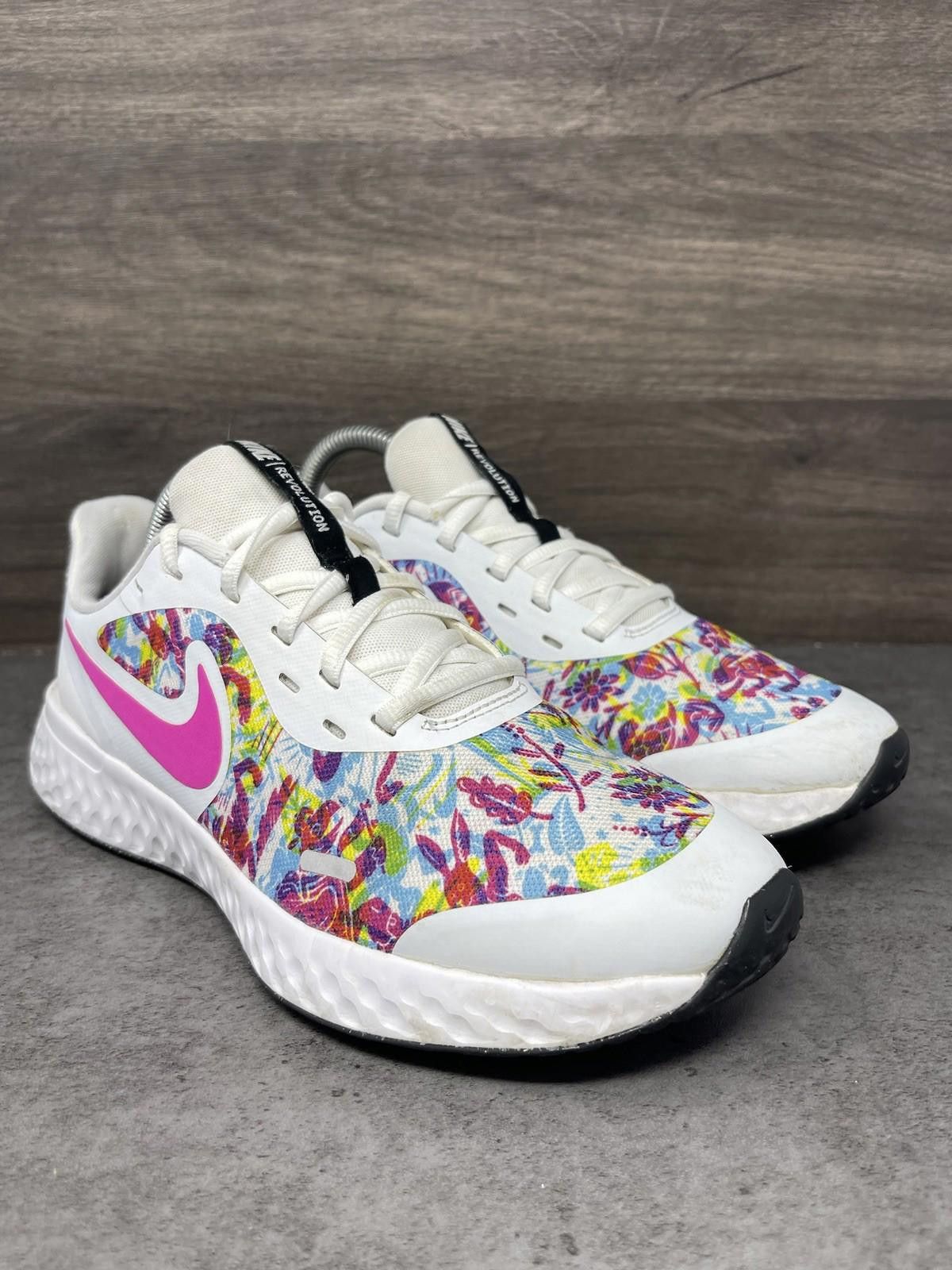 Nike Nike Revolution 5 Running Shoes Kids Size 6Y Fable Pink Size US 6 / EU 39 - 4 Thumbnail