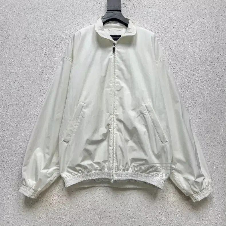 Balenciaga Balenciaga White Dragon Year Limited Jacket. Size US XS / EU 42 / 0 - 2 Thumbnail