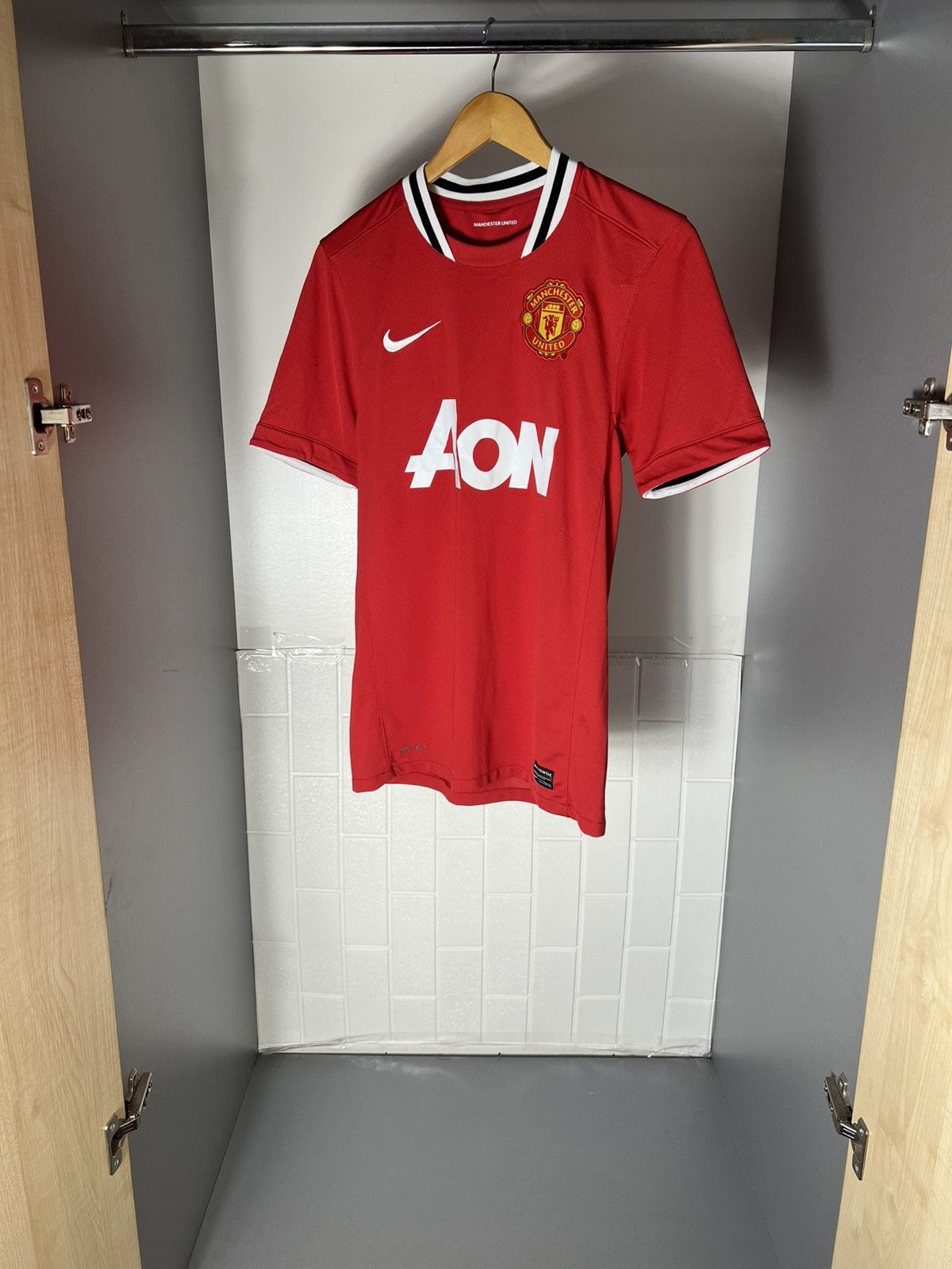 Nike VINTAGE NIKE FC MANCHESTER UNITED ENGLAND SOCCER JERSEY Y2K Size US S / EU 44-46 / 1 - 7 Thumbnail