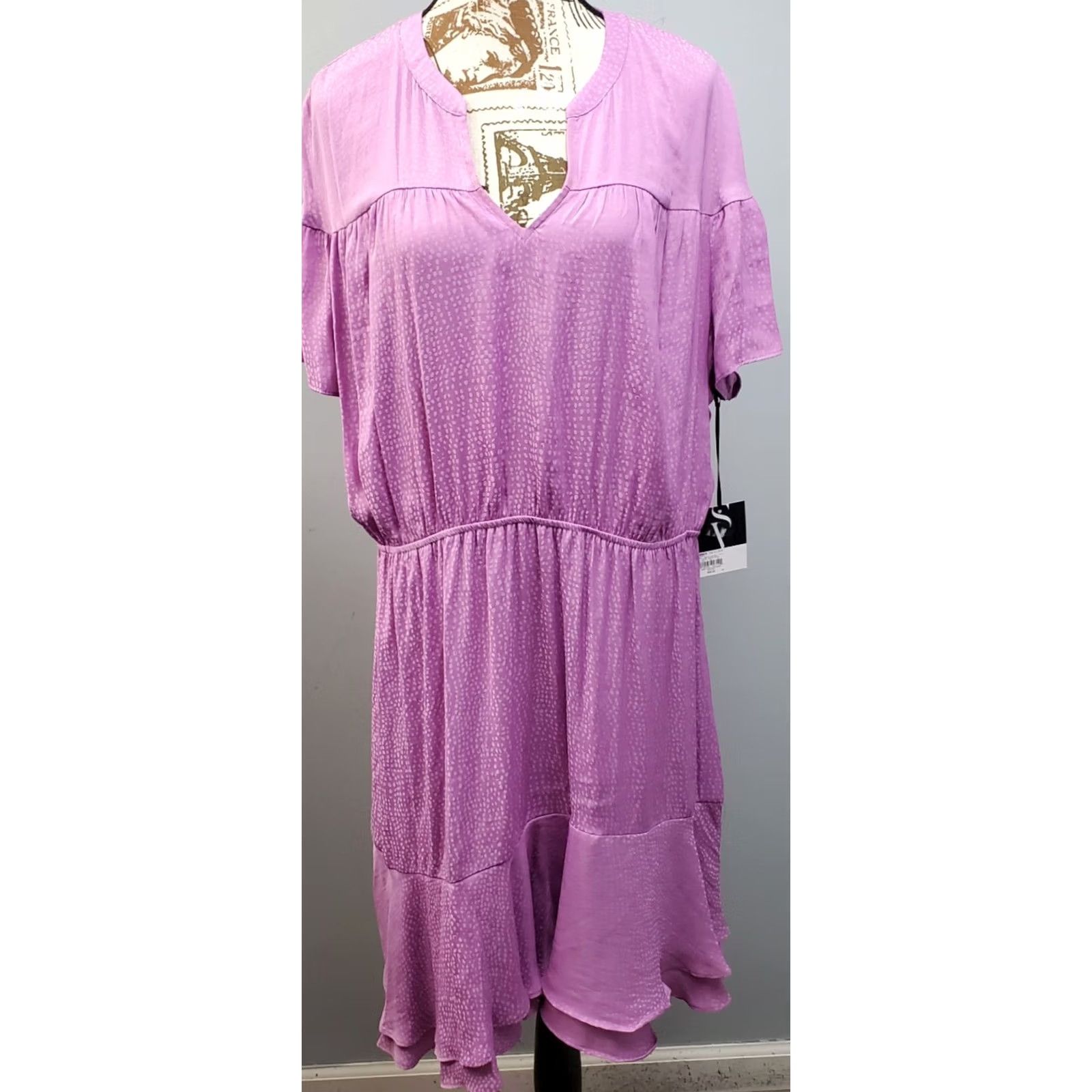 Vintage Simply Vera Vera Wang Tiered Dress Womens XXL Purple Flutter Sleeve Split Neck Size XXL / US 16-18 / IT 52-54 - 2 Thumbnail