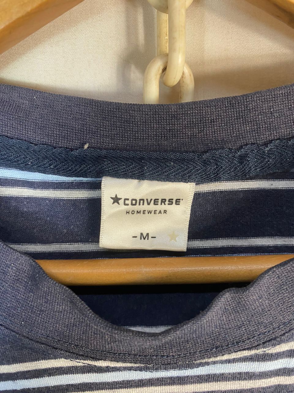 Converse Unisex🔥Converse stripe tshirt Size US M / EU 48-50 / 2 - 4 Thumbnail