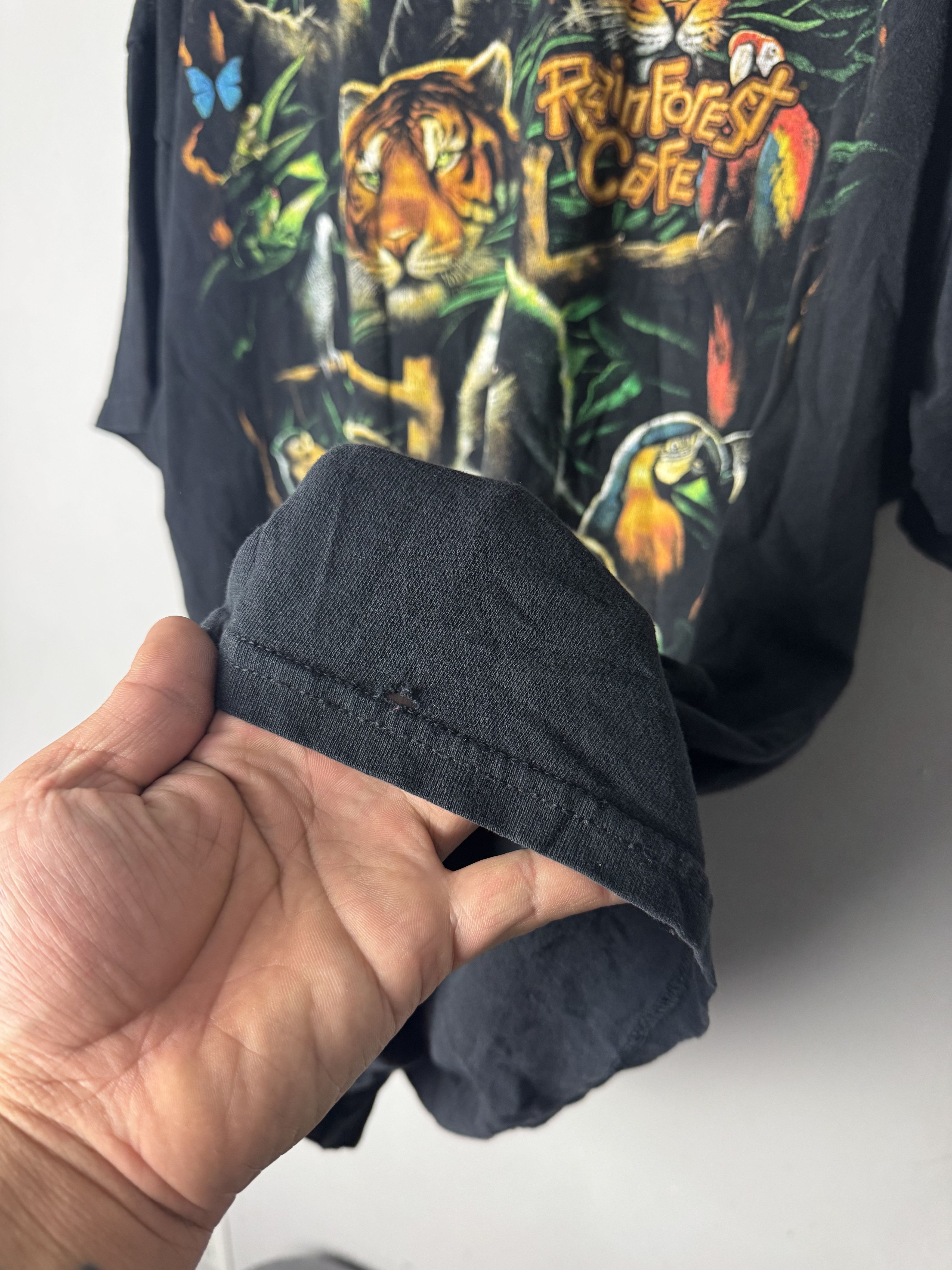 Rainforest Rainforest Cafe - Animals Tee Size US XL / EU 56 / 4 - 7 Thumbnail