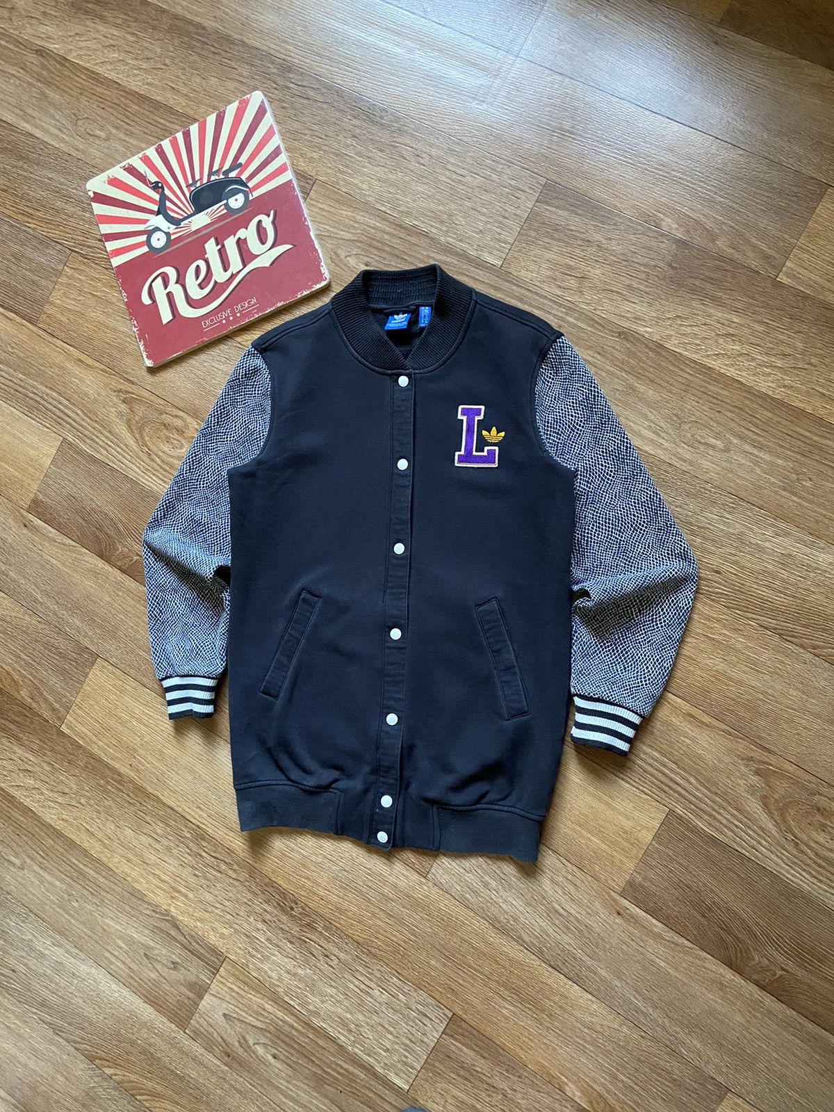 NBA Vintage Adidas L.A. Lakers NBA Patch Logo Varsity Jacket Size US S / EU 44-46 / 1 - 2 Thumbnail