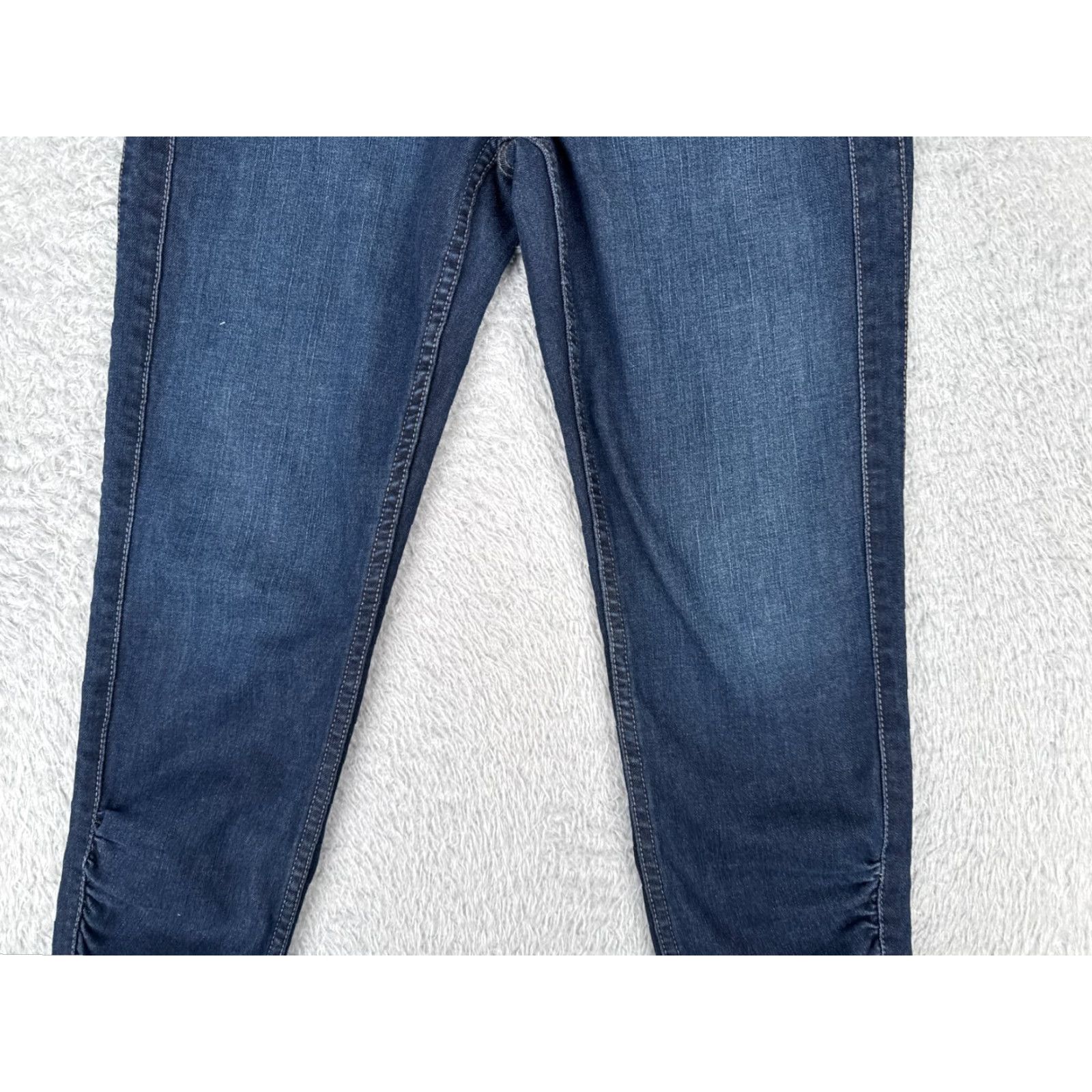 White House Black Market White House Black Market Jeans Women 2 Denim Blue The Skinny Crop Dark Mid 27x25 Size 26" / US 2 / IT 38 - 3 Thumbnail