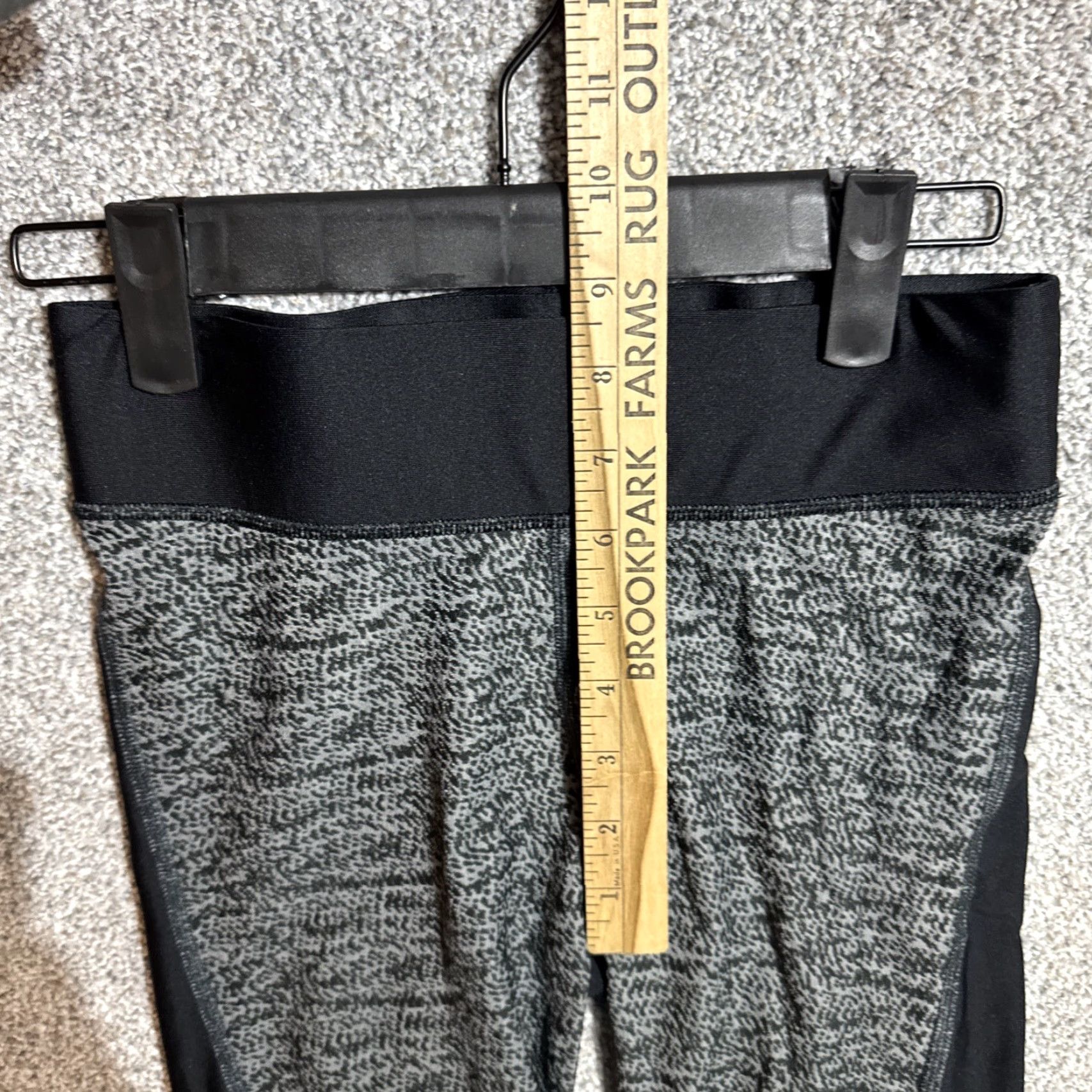 Under Armour Under Armour HeatGear Jacquard Ankle Crop Womens Small Compression Leggings Gym & Training Running Yoga Size ONE SIZE - 5 Thumbnail