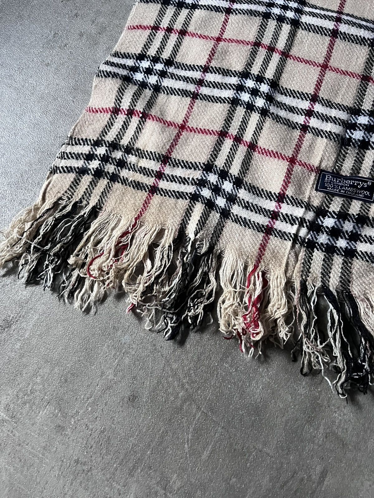 Burberry Burberrys vintage check beige scarf Size ONE SIZE - 3 Thumbnail