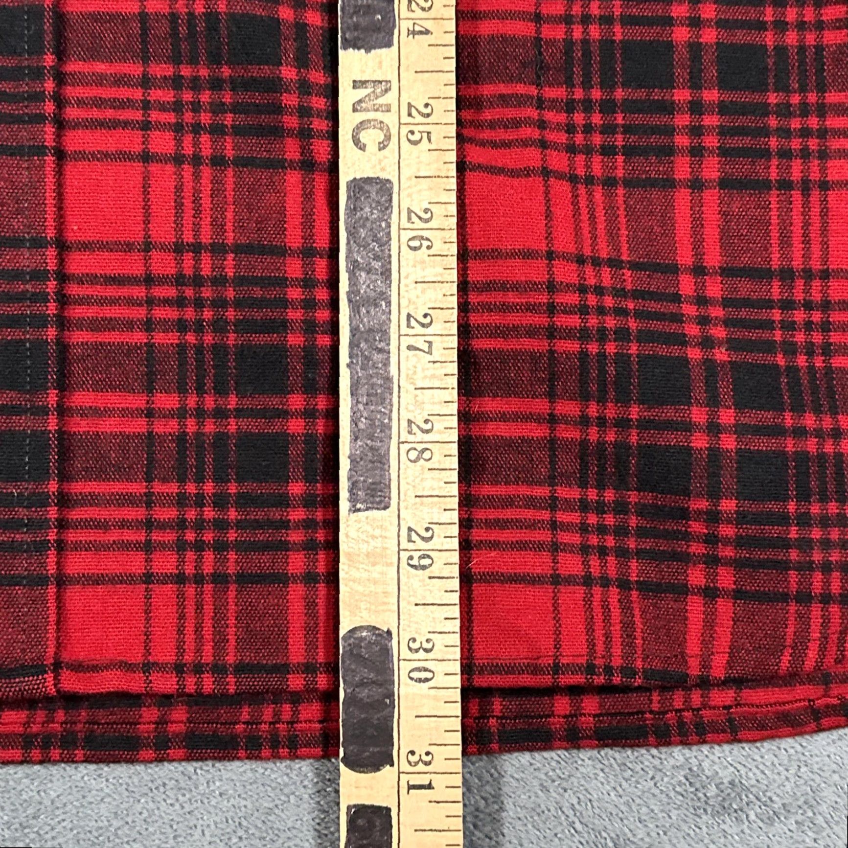 Vintage VINTAGE L.L.Bean Shirt Mens Small Red Black Plaid Chamois Cloth Flannel Button-Front Pockets 2 Chest 100% Cotton USA 277981 Mens Size US S / EU 44-46 / 1 - 7 Thumbnail
