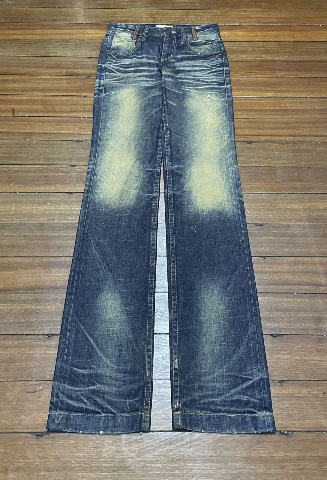 Le Grande Bleu (L.G.B.) Rare Design Vintage Japanese Brand Lolita Flared Jeans 1990s Size US 30 / EU 46 - 1 Thumbnail