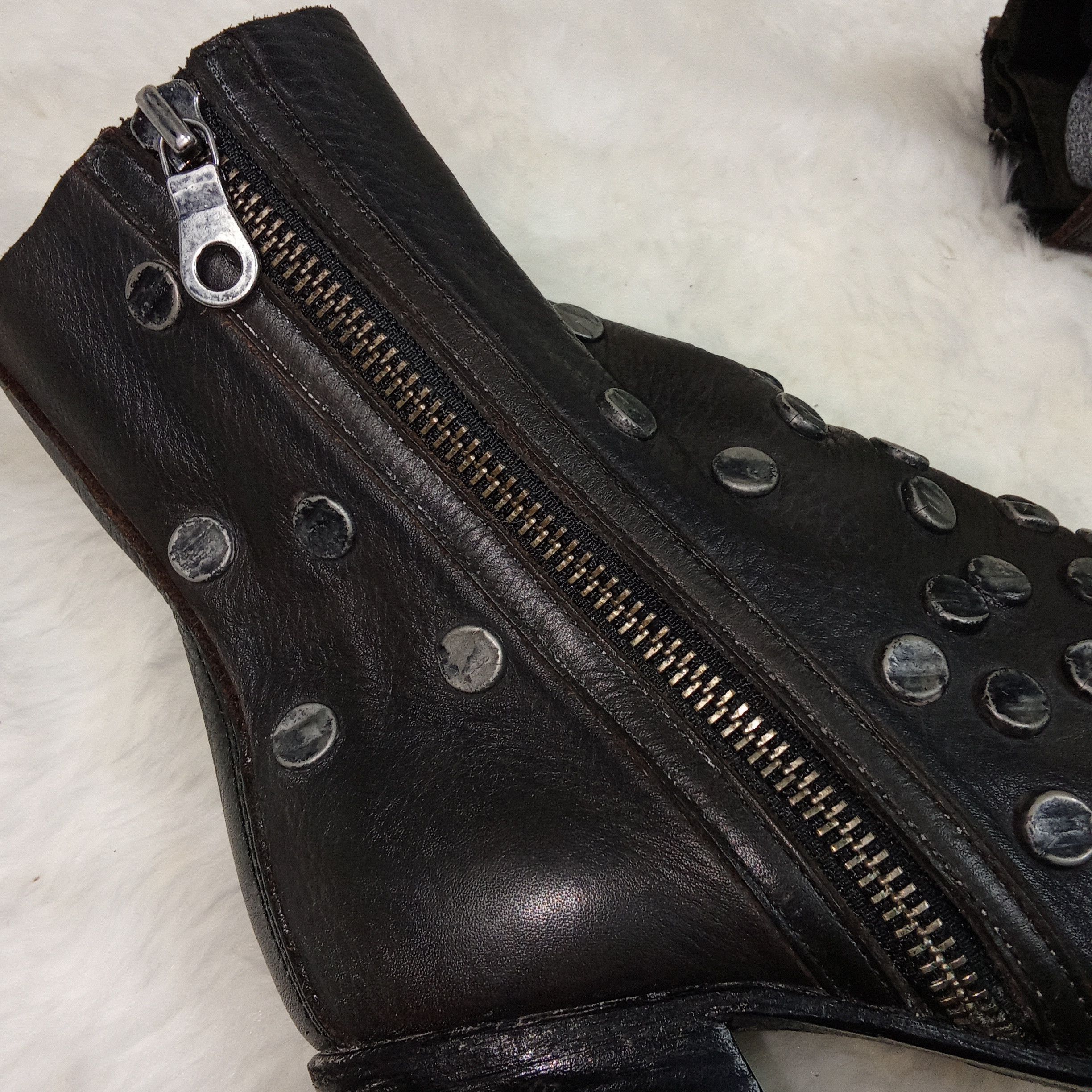 Maison MIHARA YASUHIRO Mihara Yasuhiro F/W'09 "Left and Right" Studded Side Zip Size US 6 / IT 36 - 12 Thumbnail