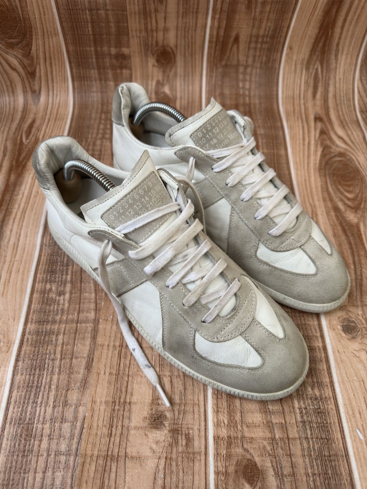 Maison Margiela Replica GATS WHite Leather Low Top Sneaks
