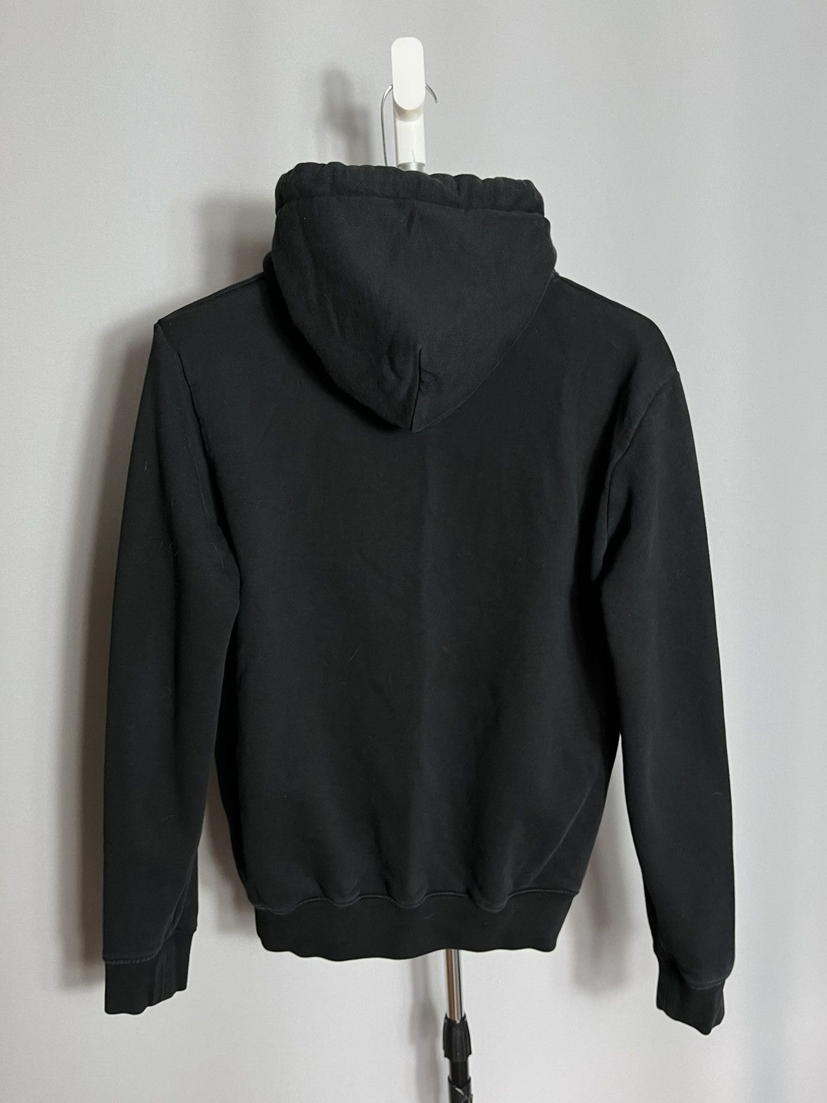 Alexander McQueen MCQ ALEXANDER MCQUEEN VELVET LOGO HOODED MENS BLACK Size US S / EU 44-46 / 1 - 8 Thumbnail