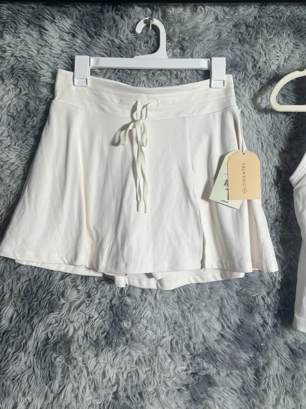 Target Basics White Skort and White Tank Top Set Size 36" / US 14 / IT 50 - 3 Thumbnail