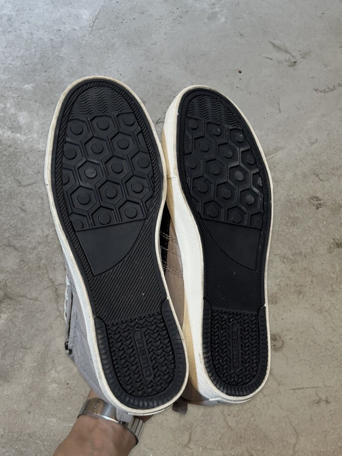 Diesel (SS15) D-STRING HI TOP Size US 9 / EU 42 - 9 Thumbnail
