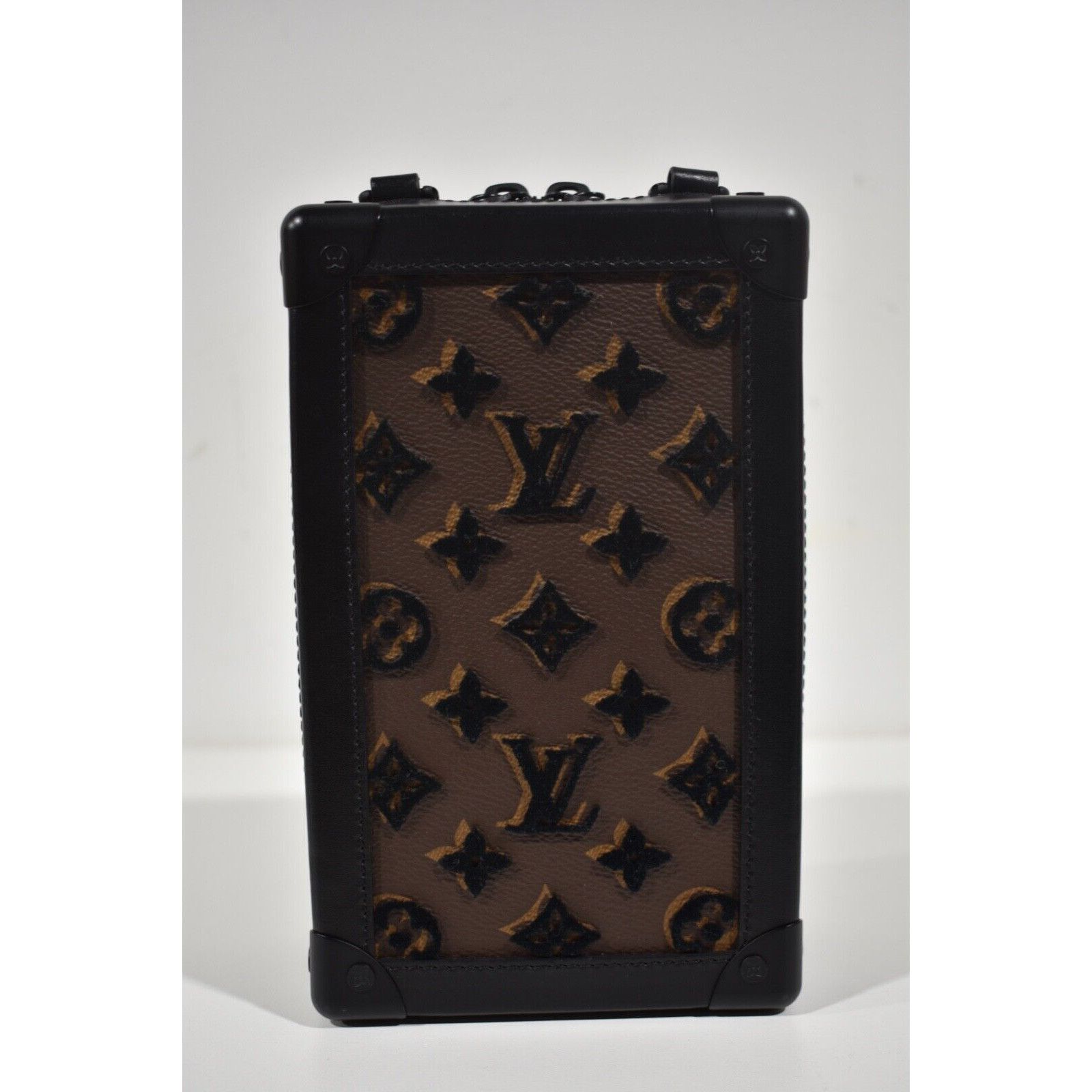 Louis Vuitton Louis Vuitton Vertical Tuffetage Black Velvet Crossbody Bag Size ONE SIZE - 7 Thumbnail