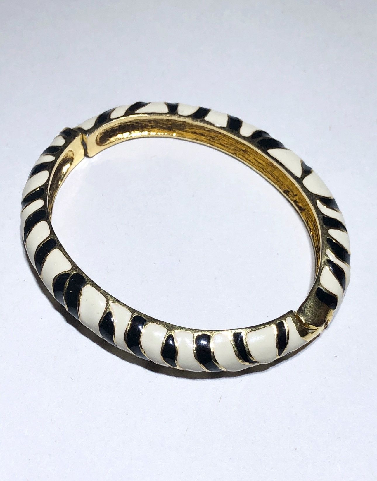Kenneth Jay Lane KJL Kenneth J Lane Enamel Striped Cuff Bangle Bracelet Size ONE SIZE - 4 Thumbnail