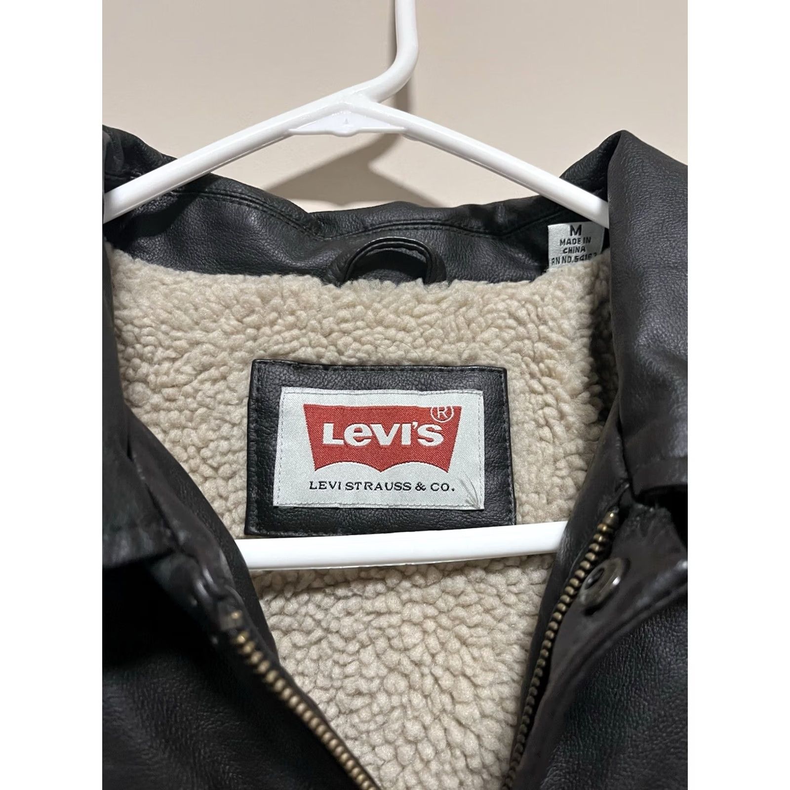 Levi's Levi's Brown Faux Leather Jacket Mens M Bomber Jacket Coat Zip Full Zip Lined Regular Vintage No Size US M / EU 48-50 / 2 - 5 Thumbnail