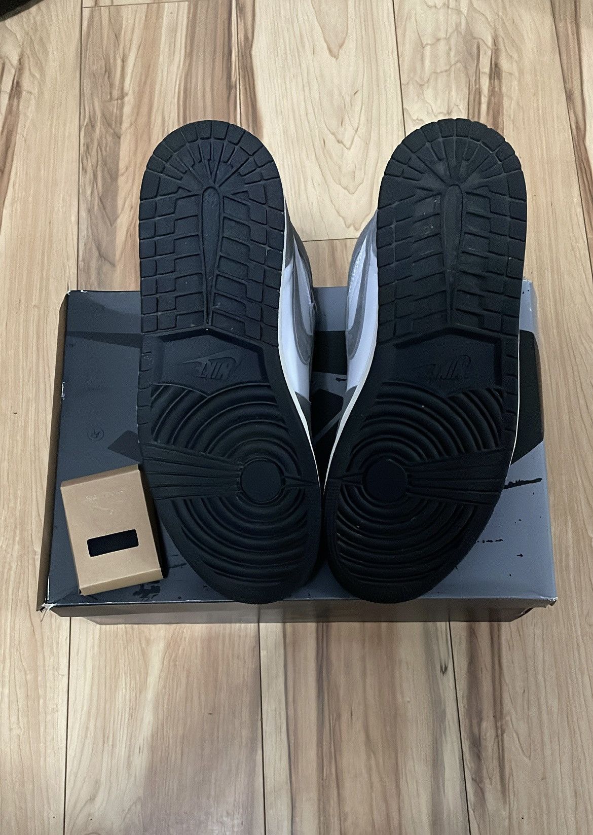 Jordan Brand Jordan 1 Washed Black Size US 9.5 / EU 42-43 - 4 Thumbnail