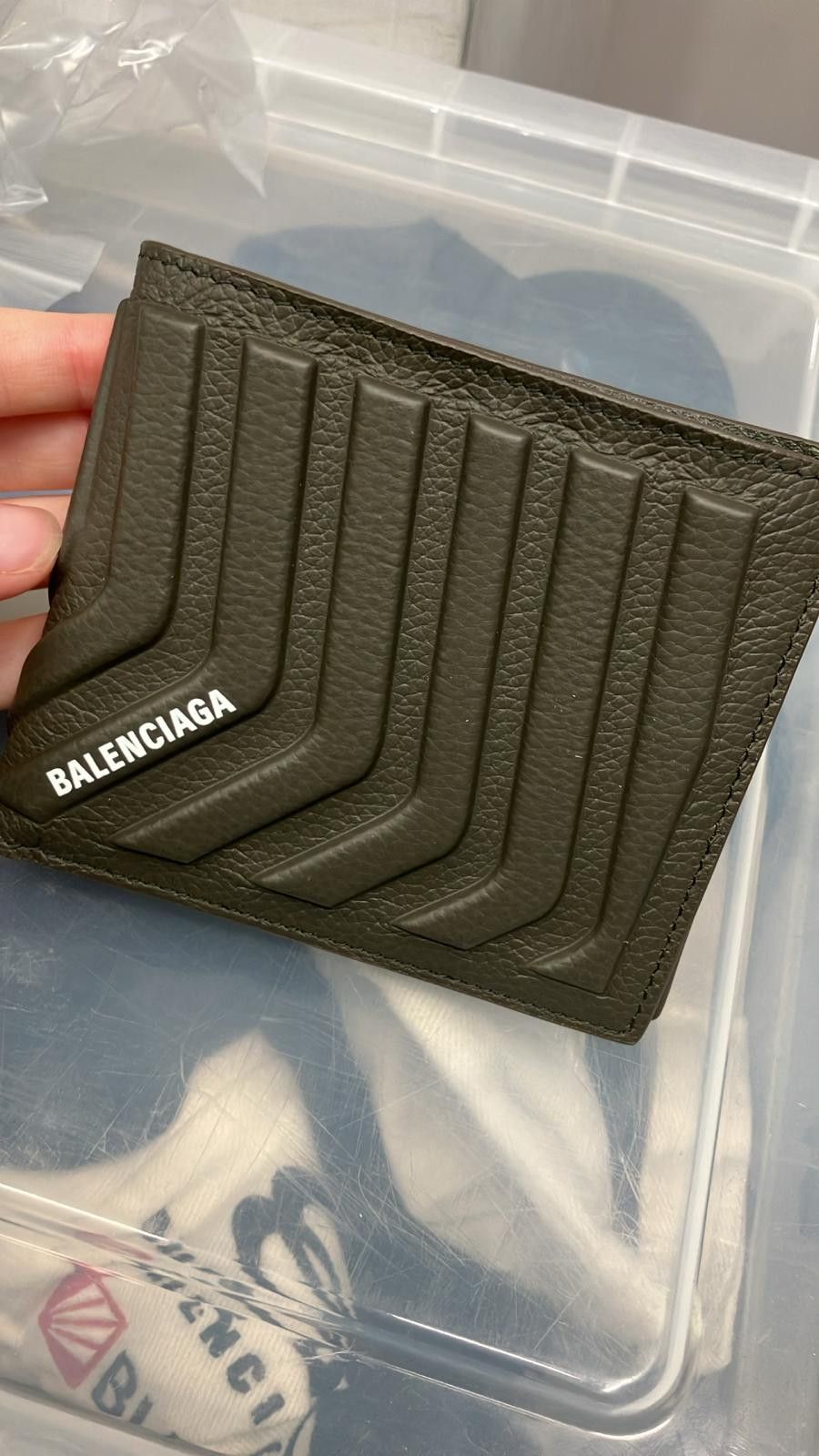 Balenciaga o1bcso1str0825 Size: OS / Car Square Folded Coin Wallet Size ONE SIZE - 1 Thumbnail