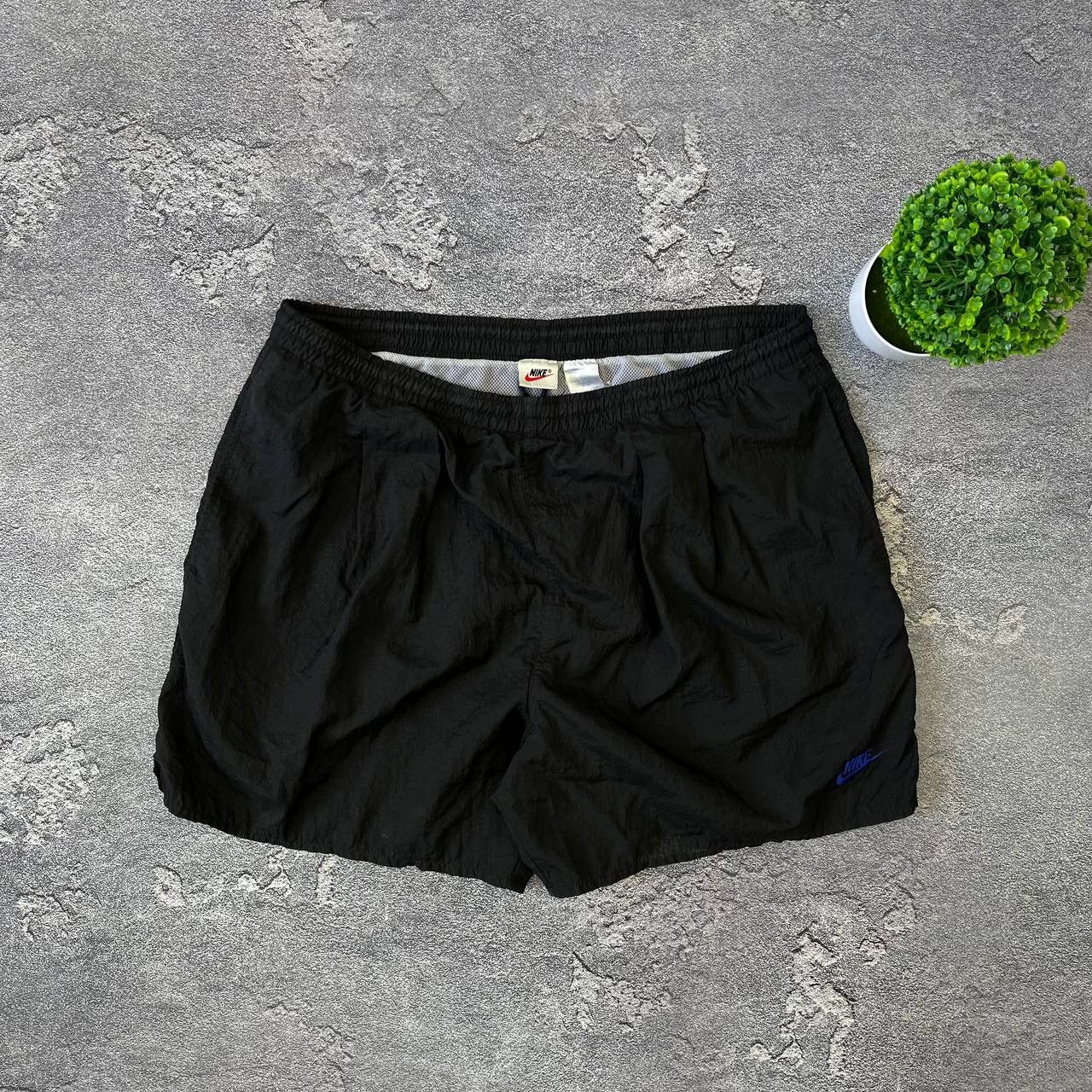 Nike Very Vintage 90s Nike 🩳 Shorts Y2K Big Logo Size L Size US 34 / EU 50 - 1 Thumbnail