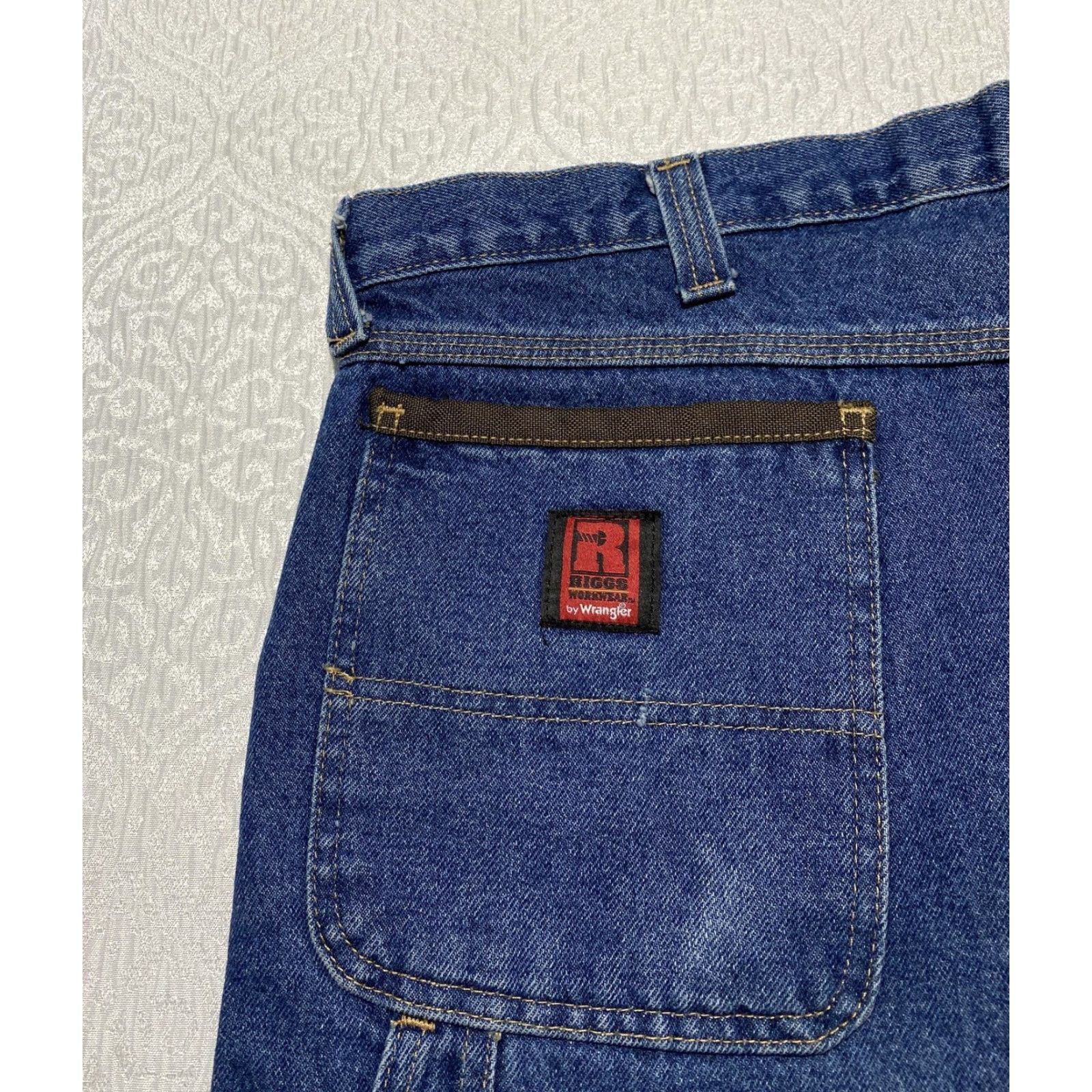 Wrangler VINTAGE Wrangler RIGGS Workwear Jeans Men’s 40x34 Blue Straight Leg Carpenter Denim 5-Pocket Cargo Pocket Hammer Loop Mens Size US 40 / EU 56 - 3 Thumbnail