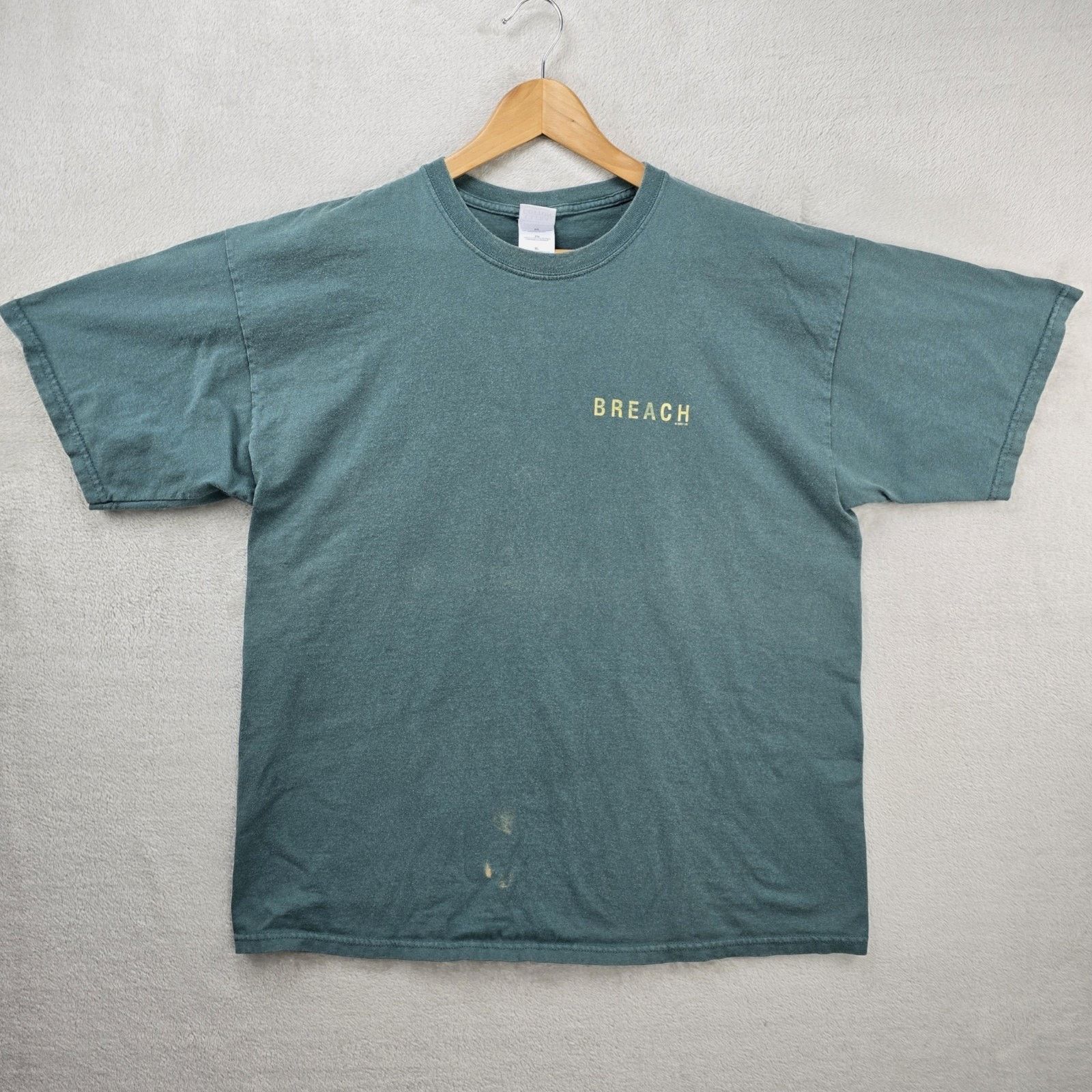 Gildan Breach Movie Promo 2007 Shirt Men's Size XL Vintage Y2K Size US XL / EU 56 / 4 - 1 Thumbnail