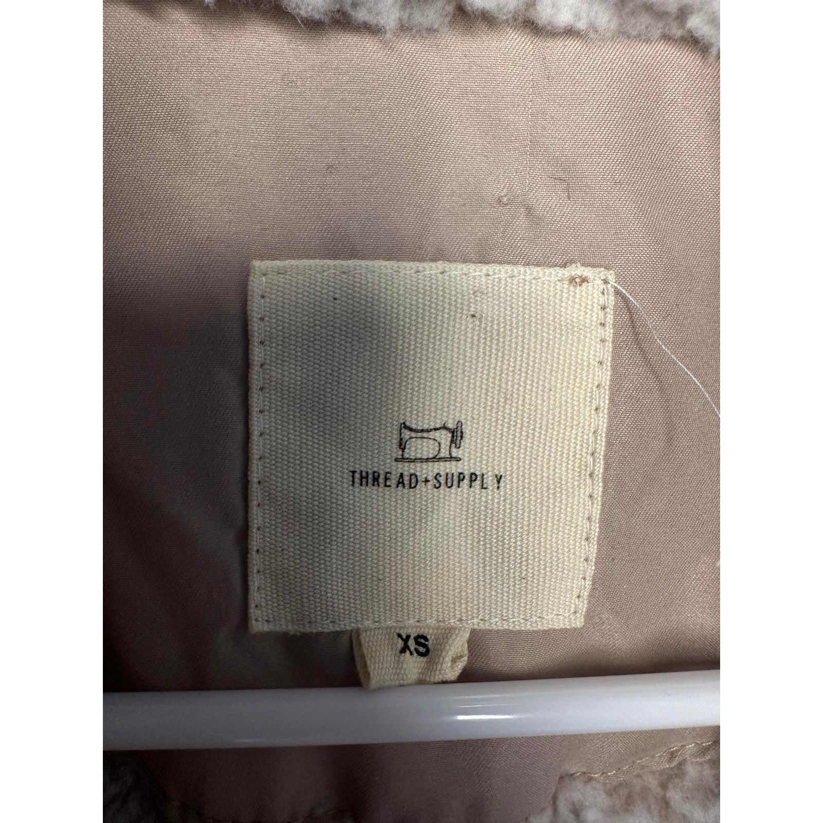 Other Thread & Supply Wubby Sherpa Fleece Summit Sweater Tan XS Size XS / US 0-2 / IT 36-38 - 2 Thumbnail