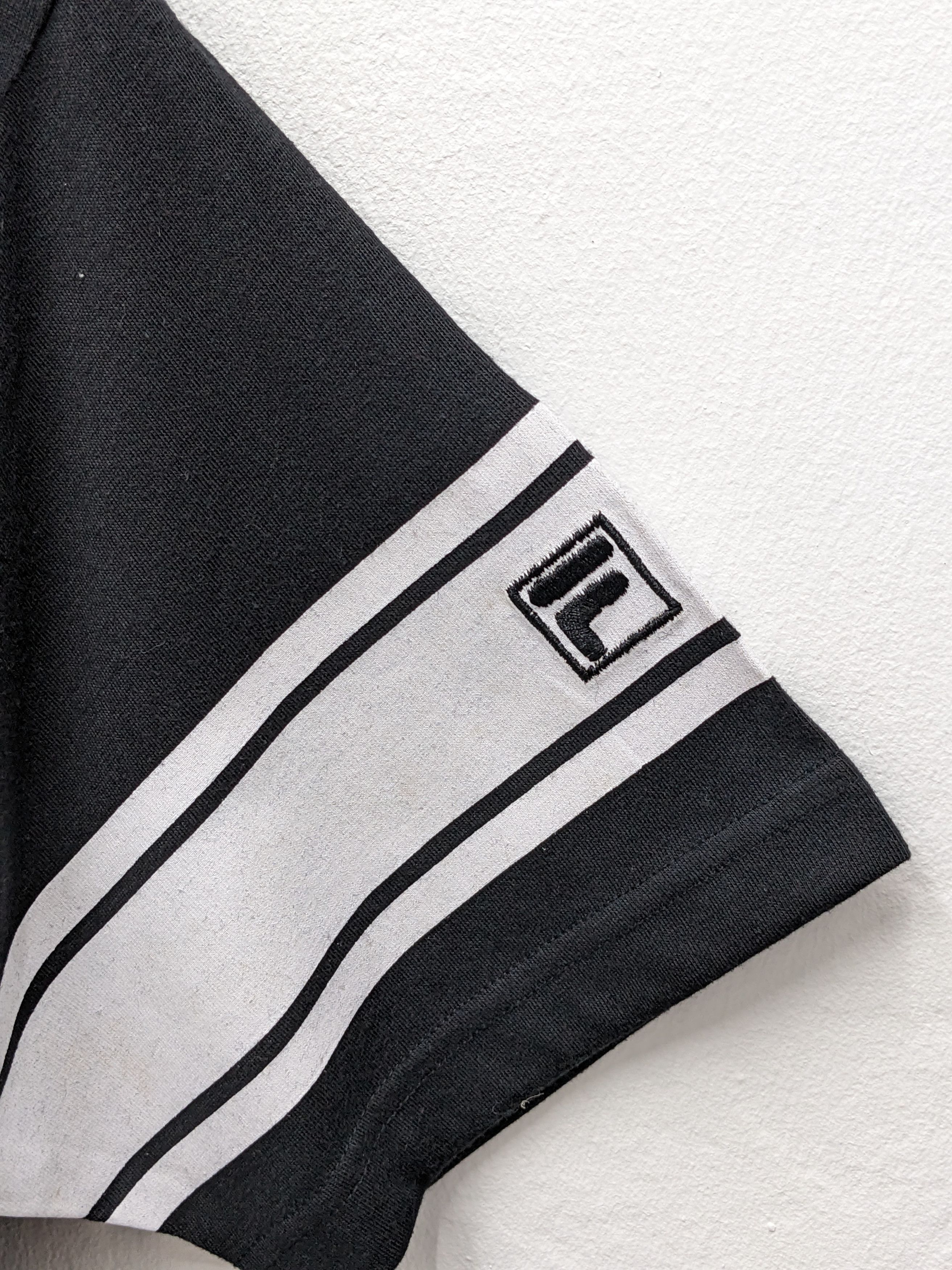 Fila Fila Biella Italia Streetwear Tshirt Size US L / EU 52-54 / 3 - 4 Thumbnail