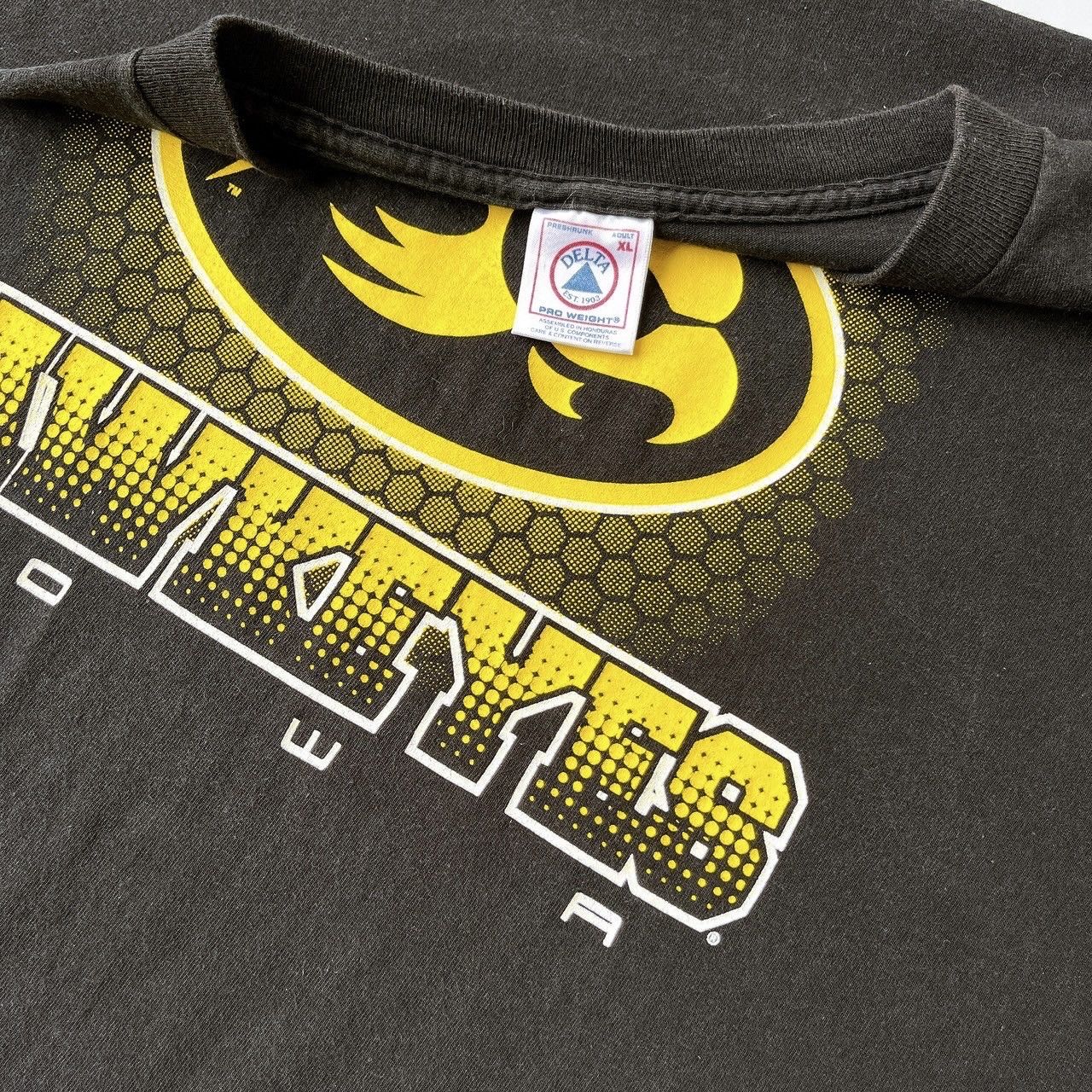 Vintage 90s University of IOWA Hawkeyes t-shirt/ XL Size US XL / EU 56 / 4 - 9 Thumbnail
