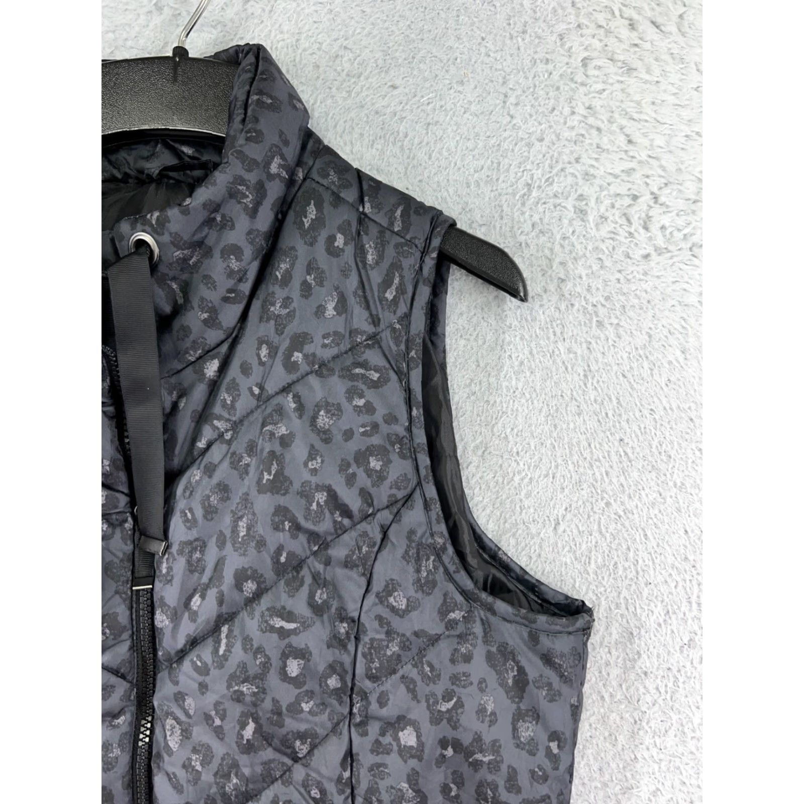 Vintage Maurices Vest Womens Small Gray Leopard Mock Neck Full Zip Pockets Polyester Size S / US 4 / IT 40 - 5 Thumbnail