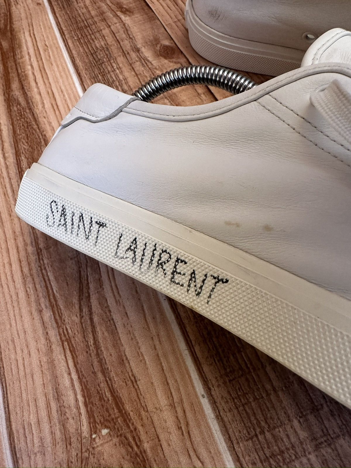 Yves Saint Laurent Saint Laurent Malibu White Leather Lace Up Lowtop Sneaks Size US 8.5 / EU 41-42 - 15 Thumbnail