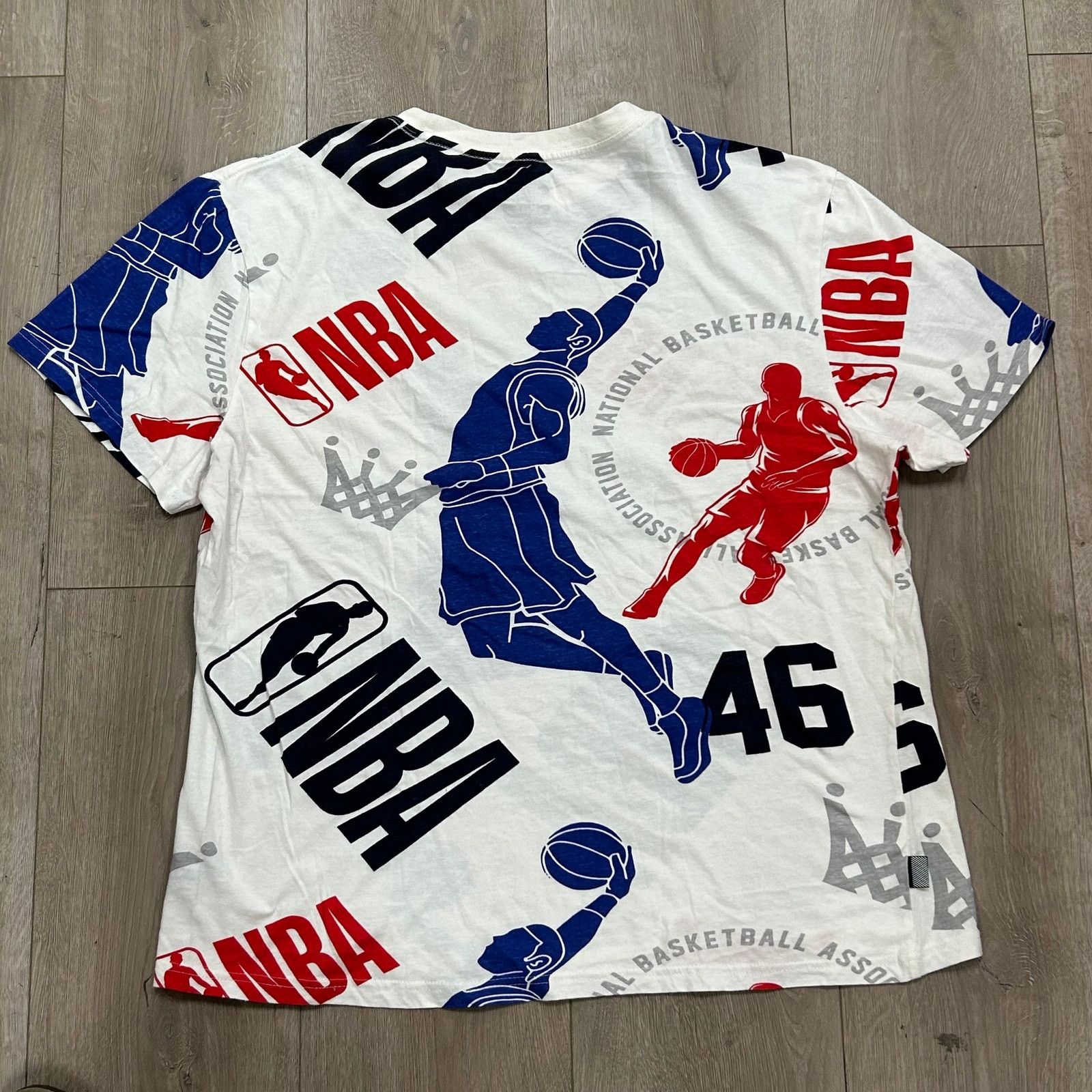 NBA NBA Basketball All Over Print White Tee T Shirt Size XL B14 Size US XL / EU 56 / 4 - 3 Thumbnail