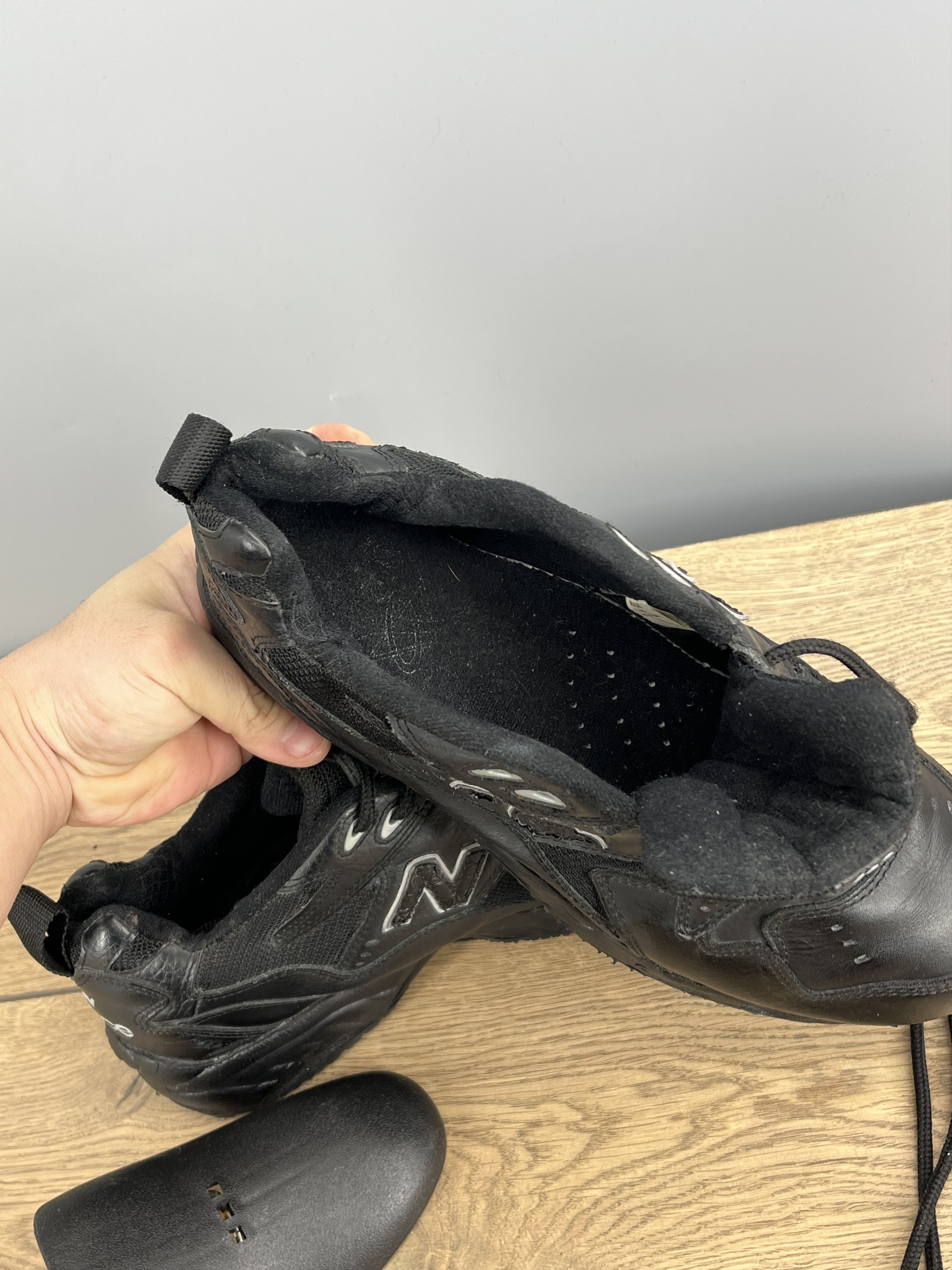 New Balance Vintage New Balance 600 Black Leather Sneakers Men Size US 10.5 / EU 43-44 - 13 Thumbnail